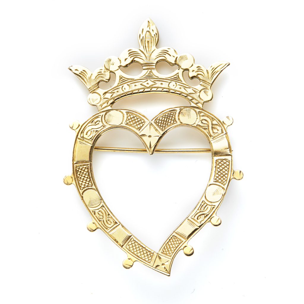 A 9ct gold luckenbooth brooch