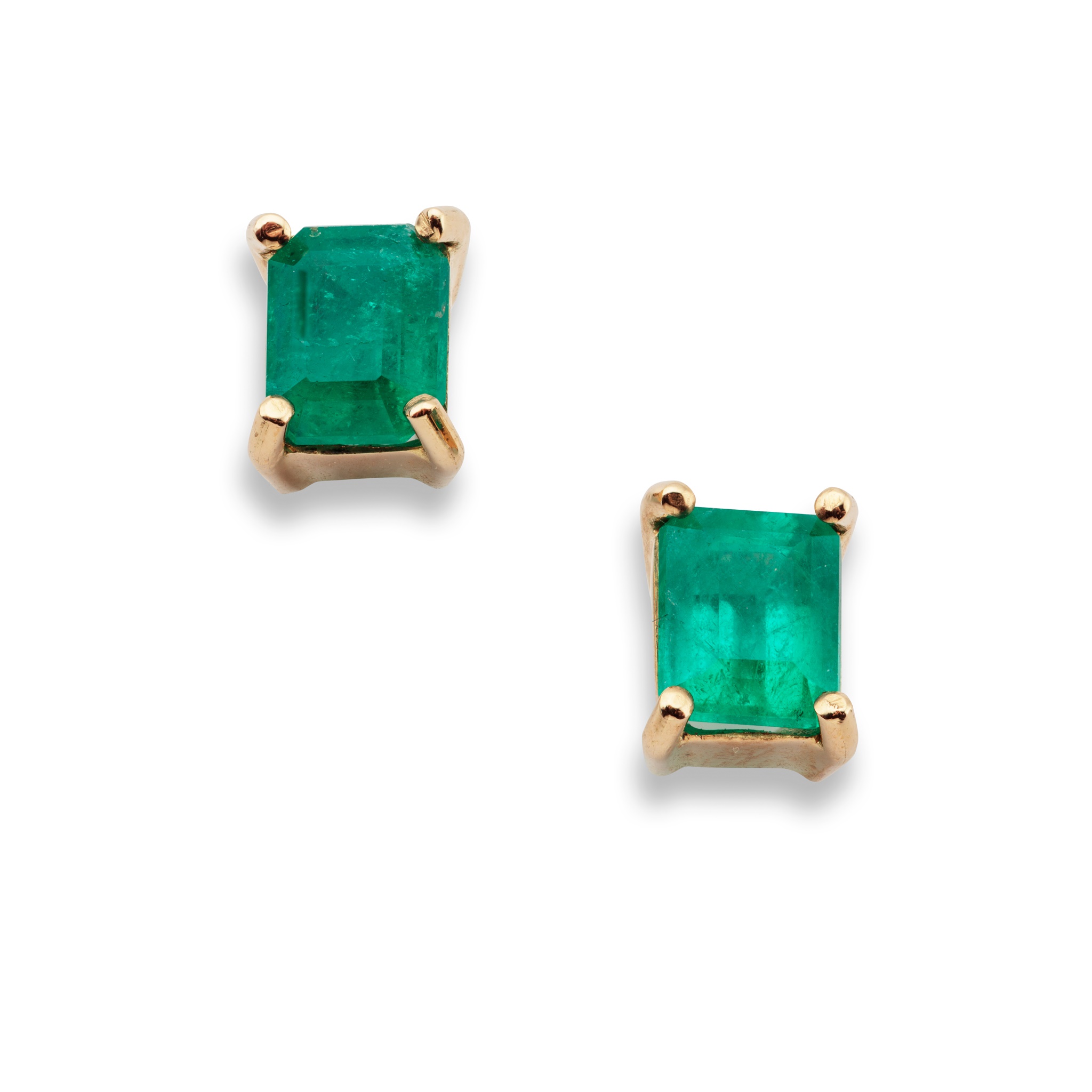 A pair of emerald earrings