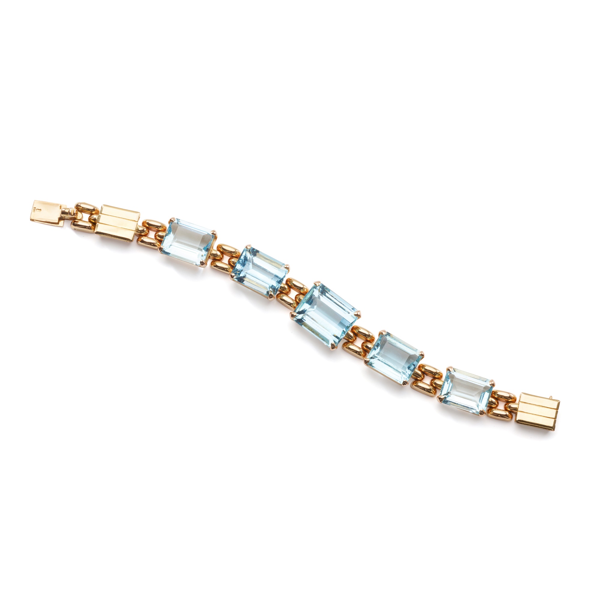 An aquamarine bracelet
