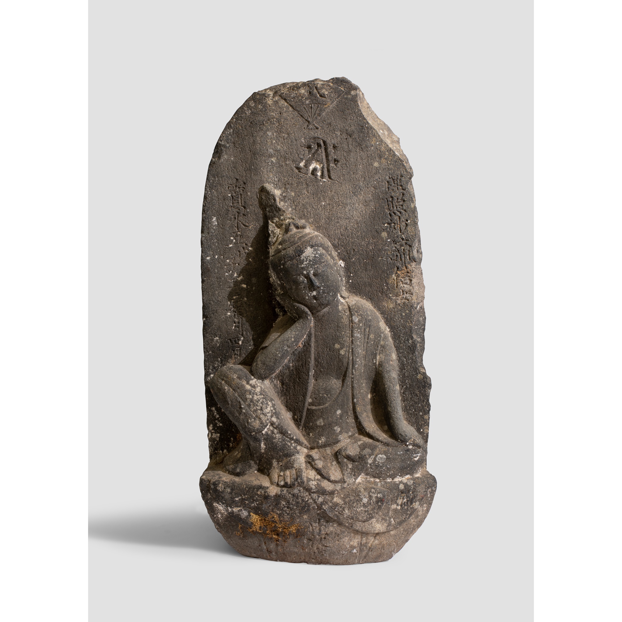 GREY STONE STELE OF NYOIRIN KANNON