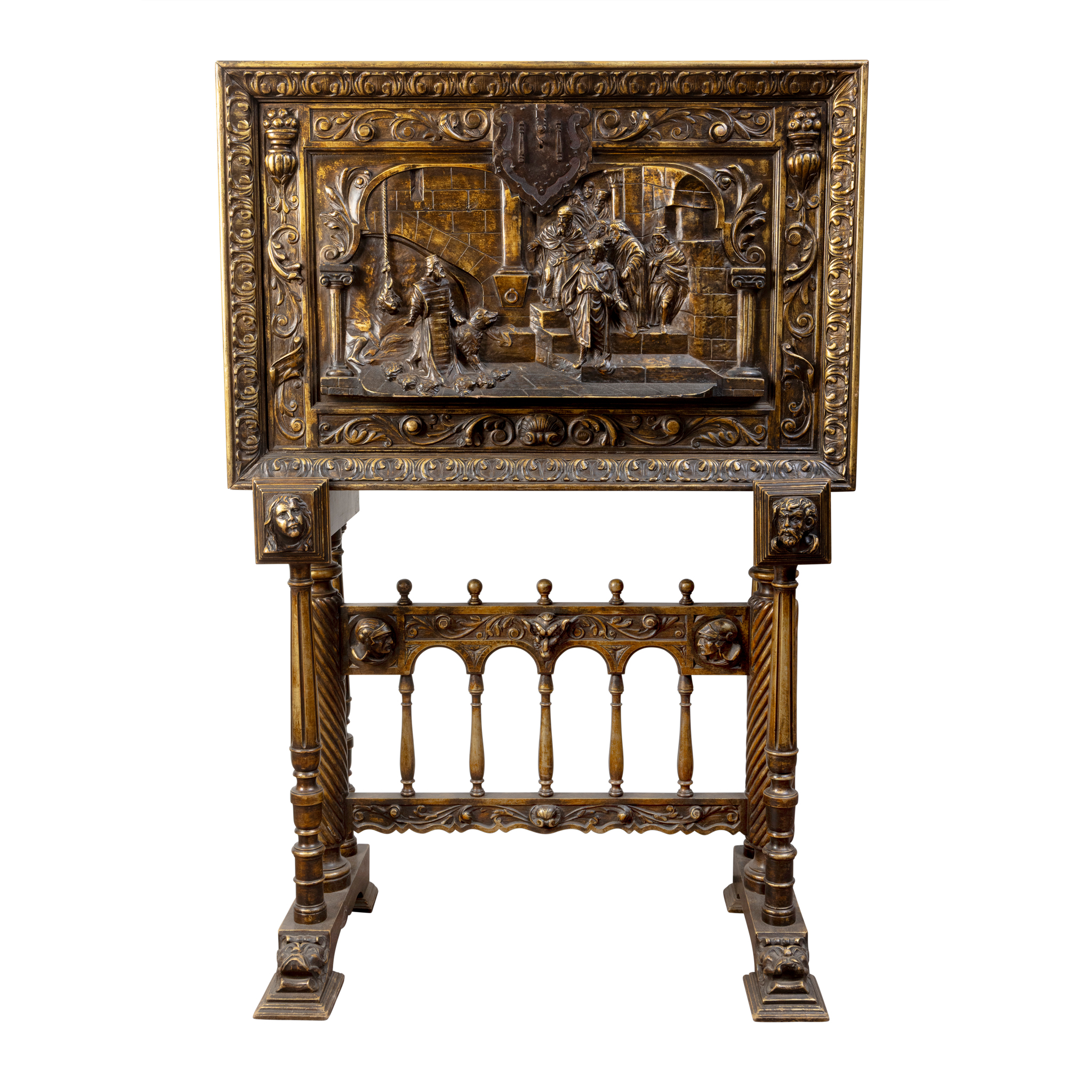 A PAIR OF GILT WOOD VAGUENO ON STANDS