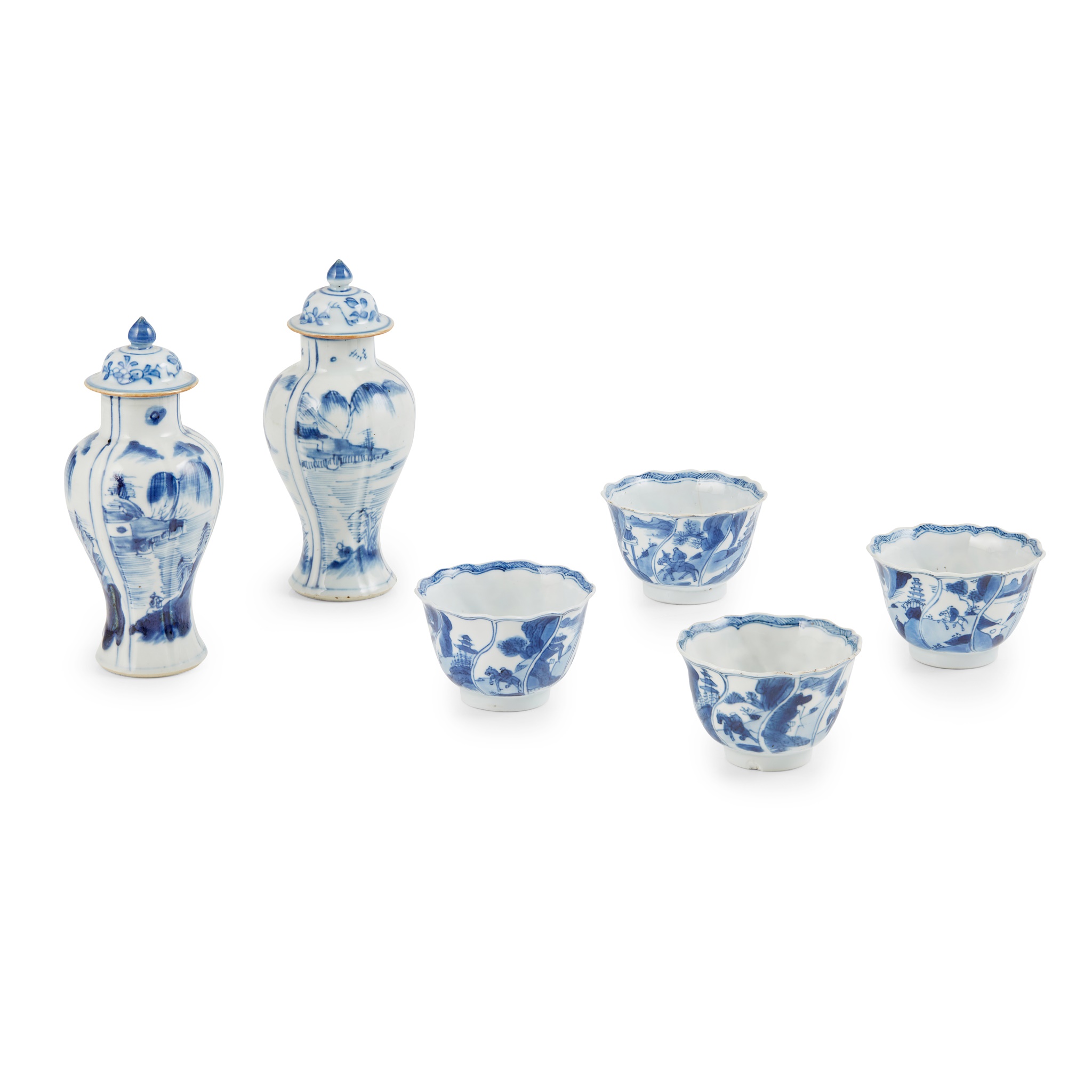 (A PRIVATE SCOTTISH COLLECTION, LOT 98-101) GROUP OF SIX BLUE AND WHITE WARES