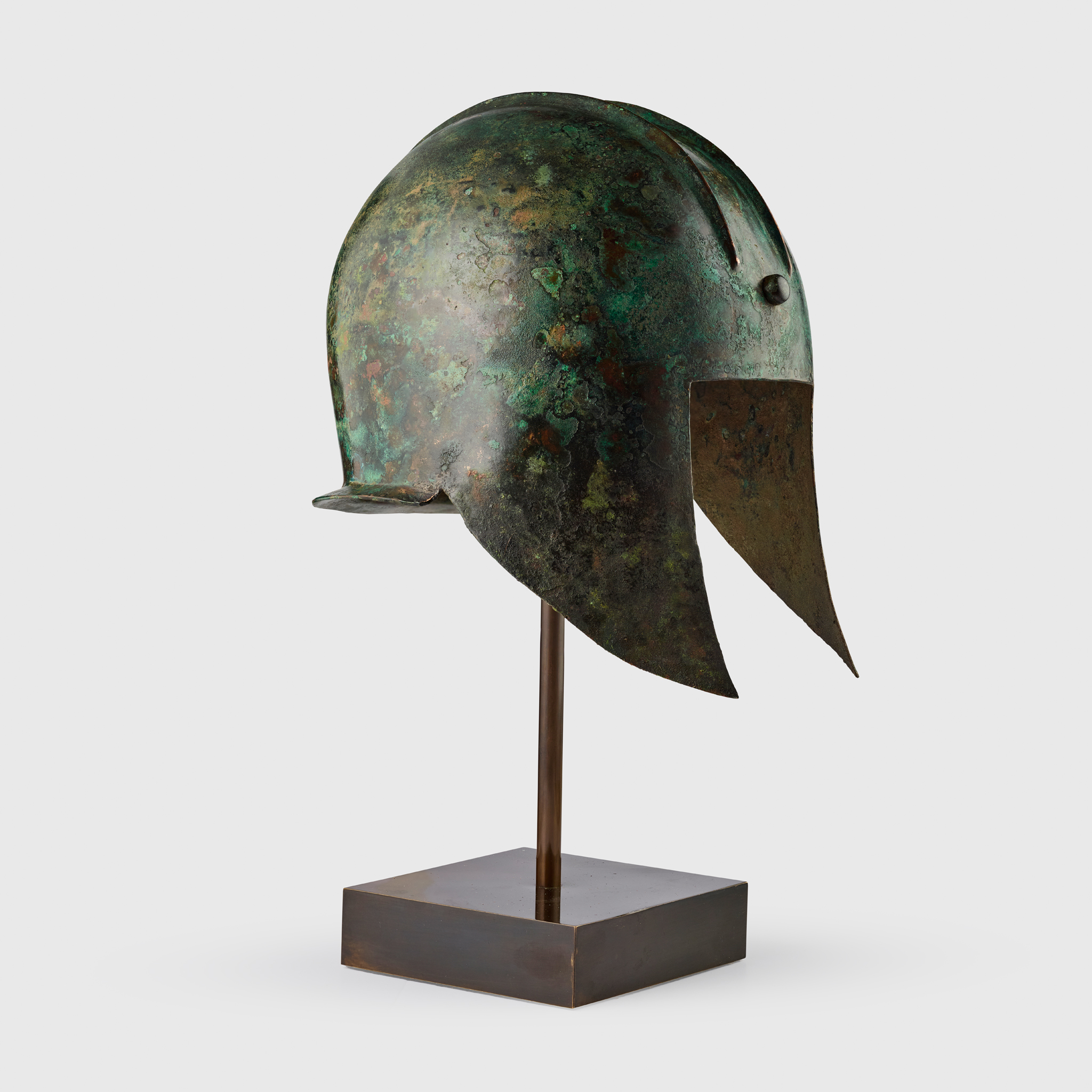 ANCIENT GREEK HELMET OF ILLYRIAN TYPE