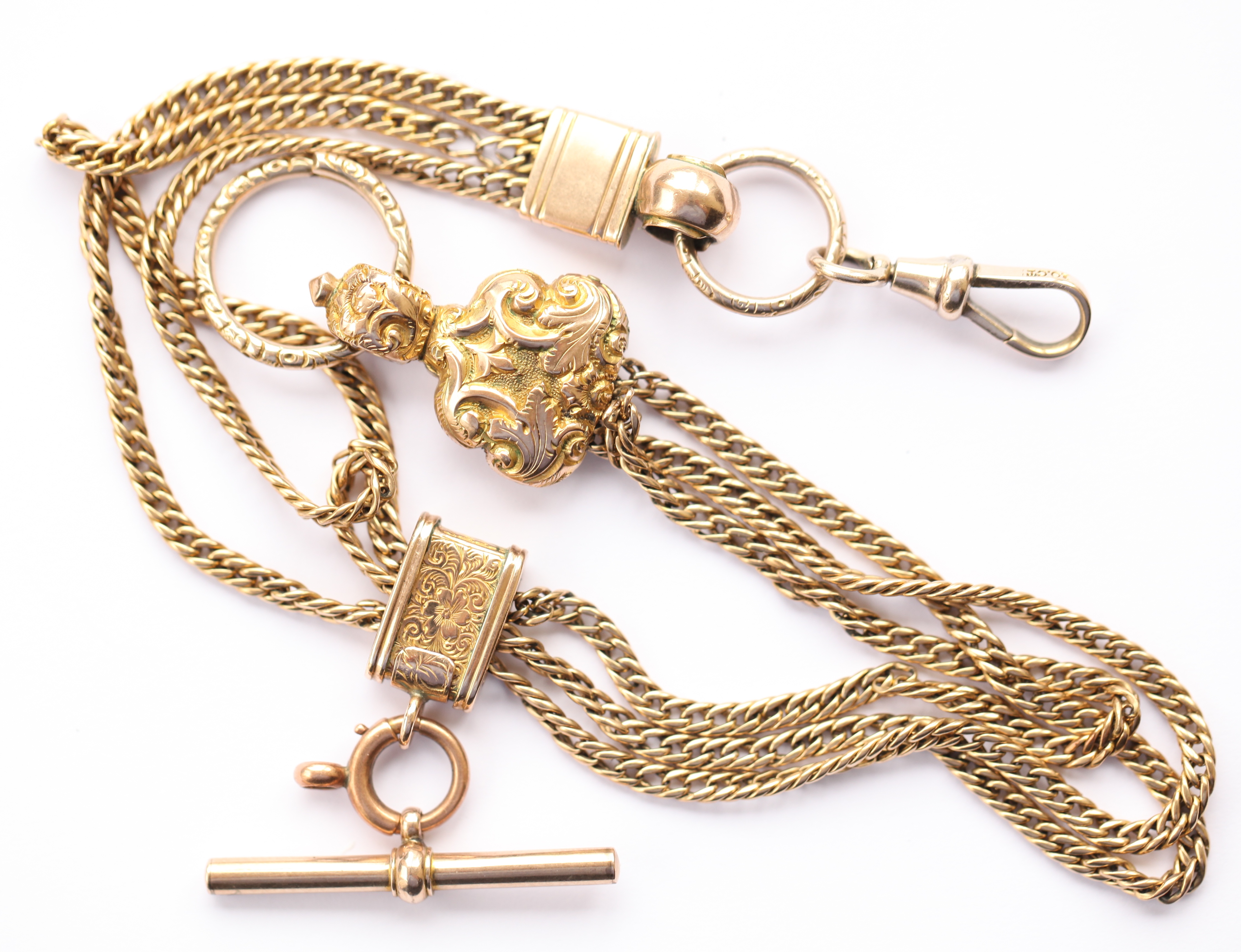 A Victorian yellow metal Albert