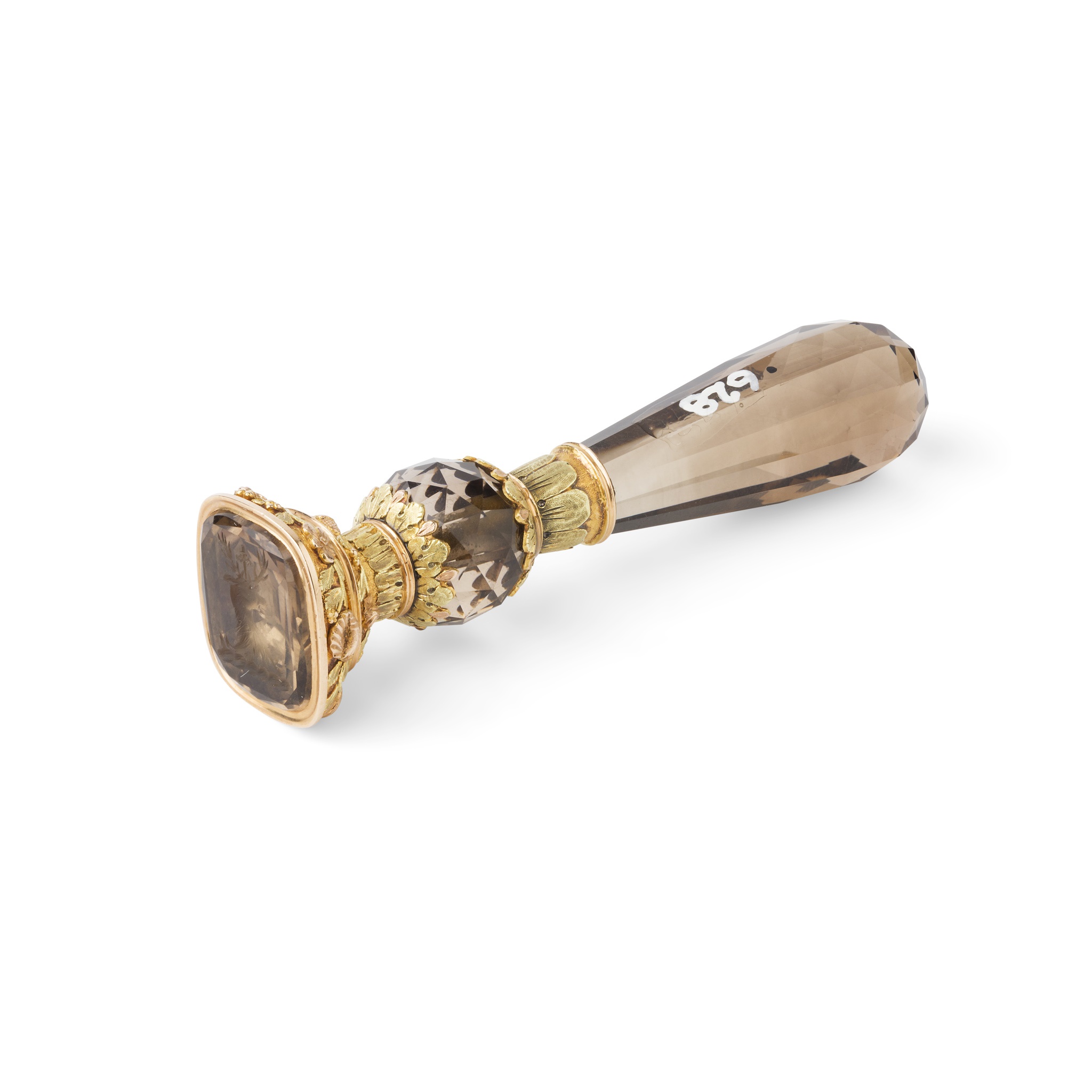 A FINE EARLY VICTORIAN SCOTTISH THREE-COLOUR GOLD AND SMOKEY QUARTZ DESK SEAL, CIRCA 1840