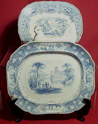 A blue and white ashet