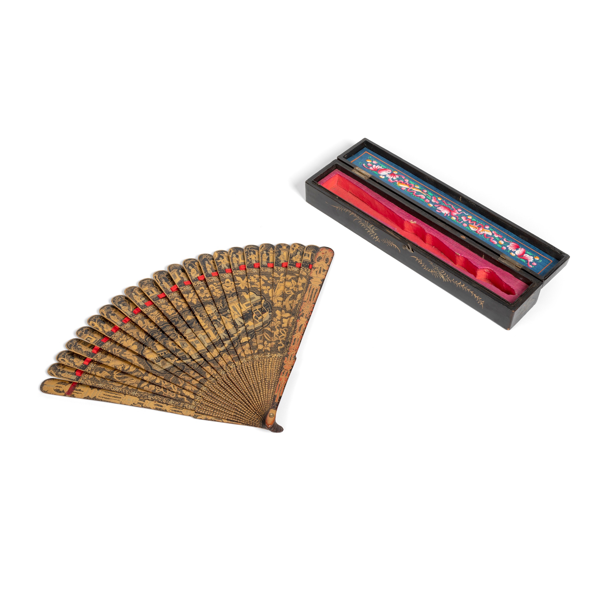 GILT AND BLACK LACQUER BRISÈ FAN