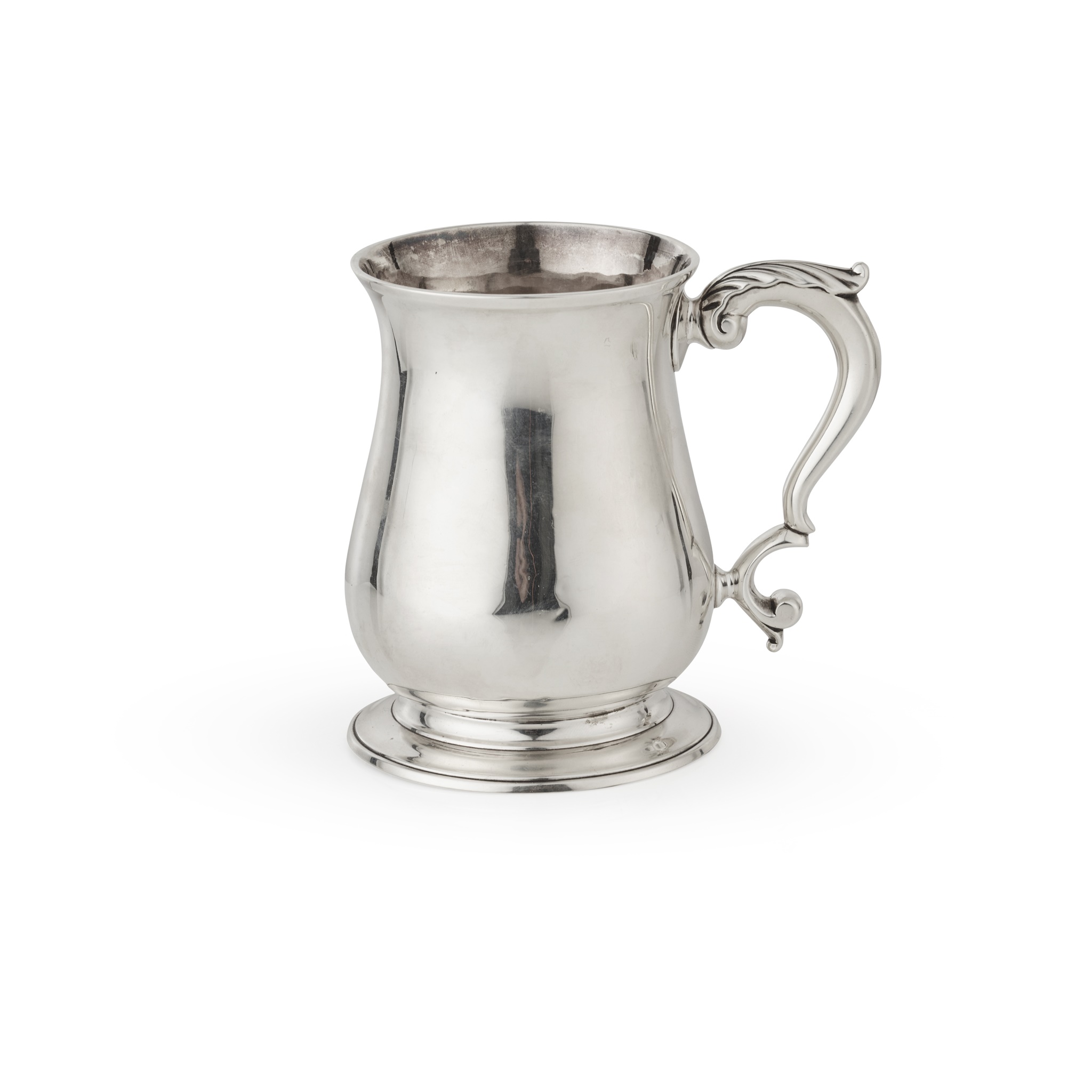 A George II pint mug