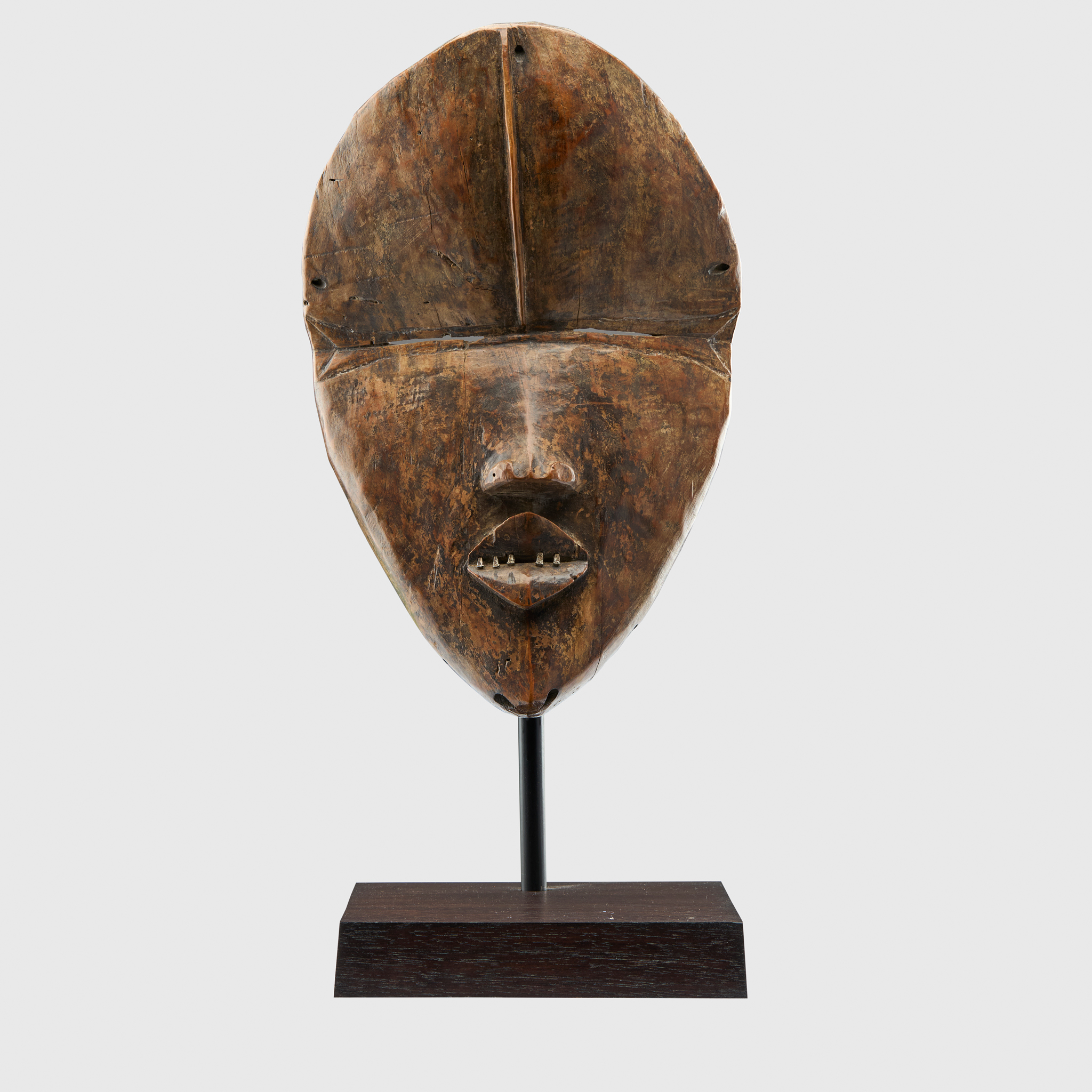 DAN MASK, DEANGLE