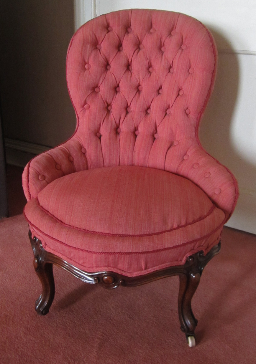 VICTORIAN UPHOLSTERED FAN-BACK CHAIR