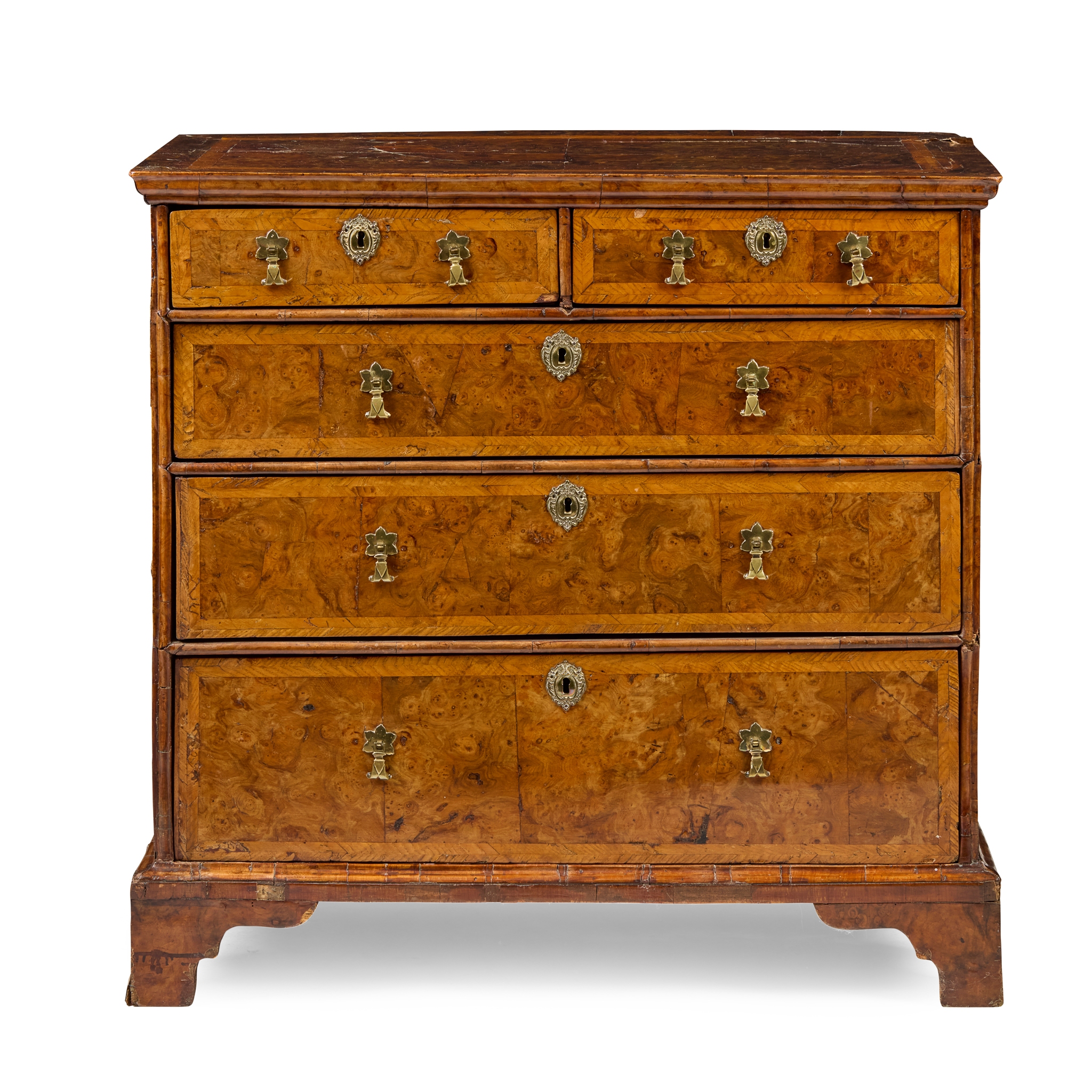 QUEEN ANNE WALNUT AND YEW WOOD CHEST OF DRAWERS