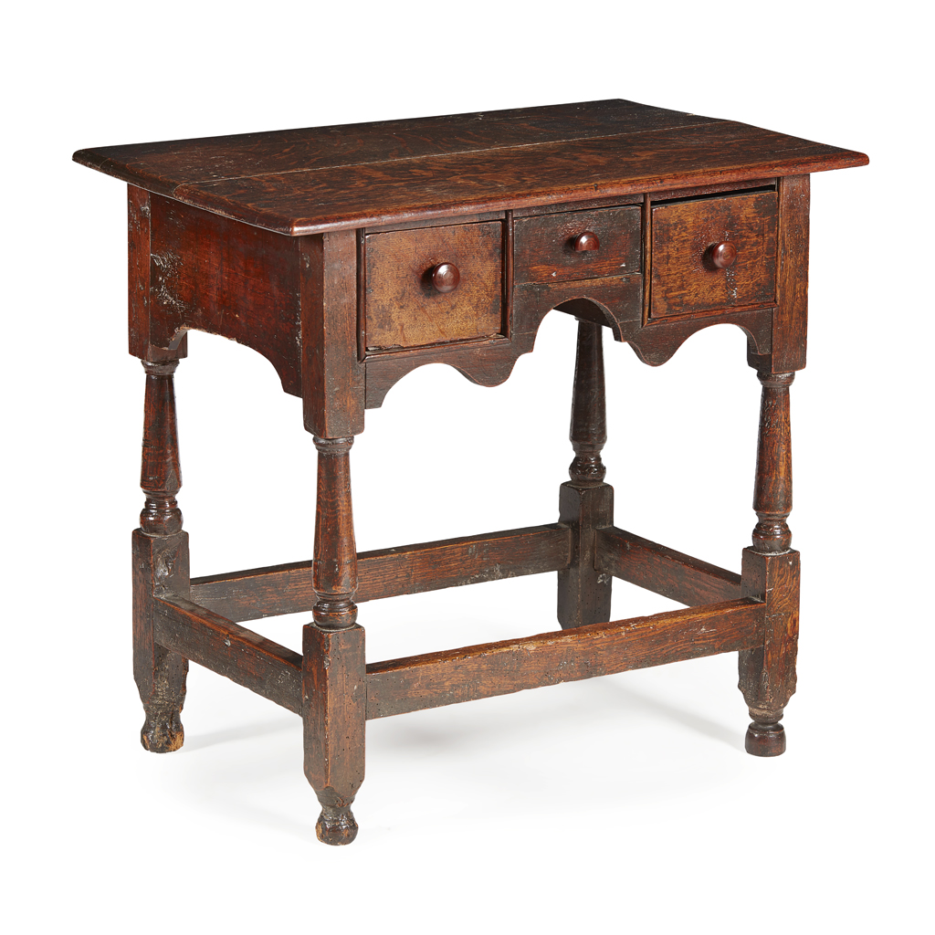 GEORGIAN OAK SIDE TABLE