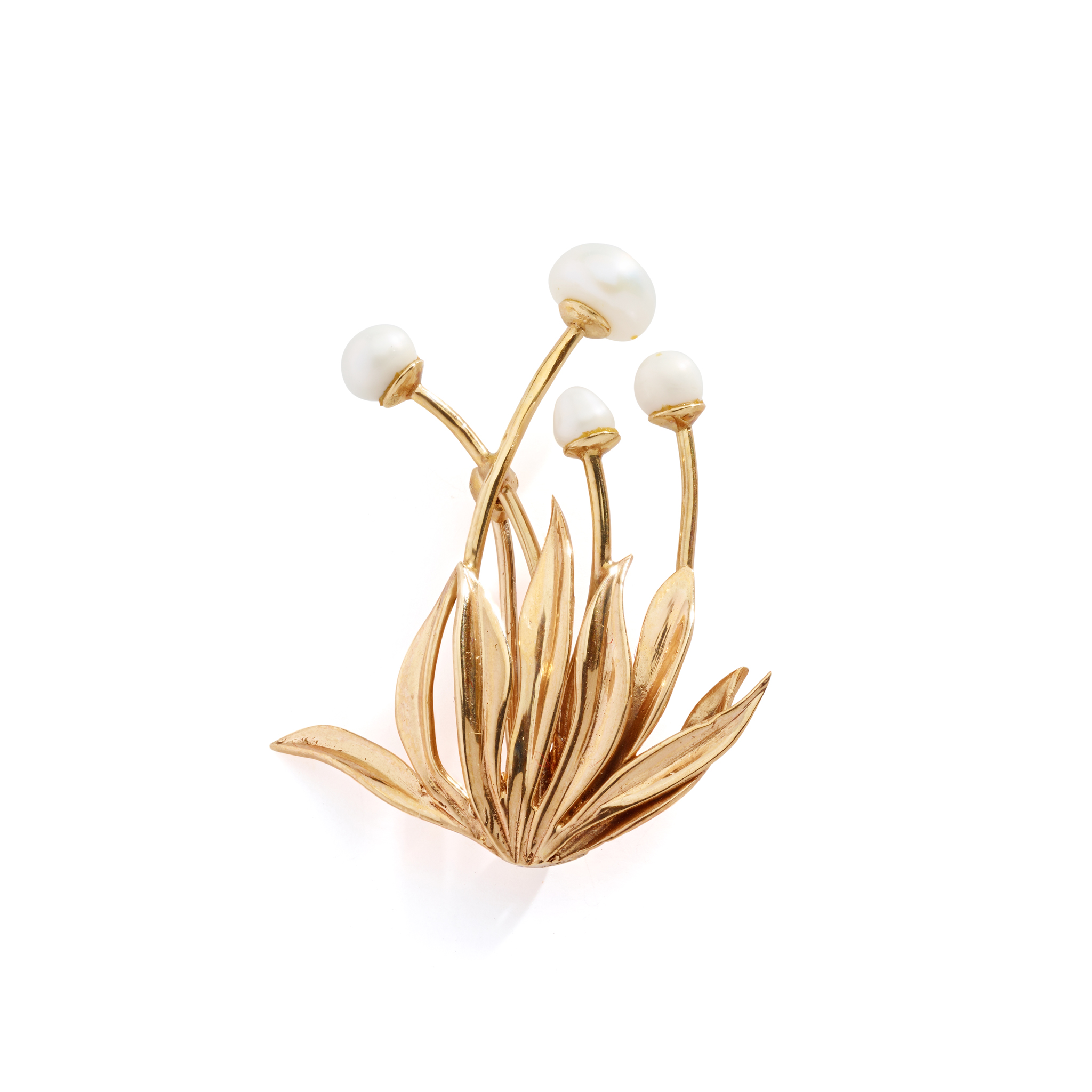 CAIRNCROSS OF PERTH: A SCOTTISH FRESHWATER PEARL 'ASPHODEL' BROOCH