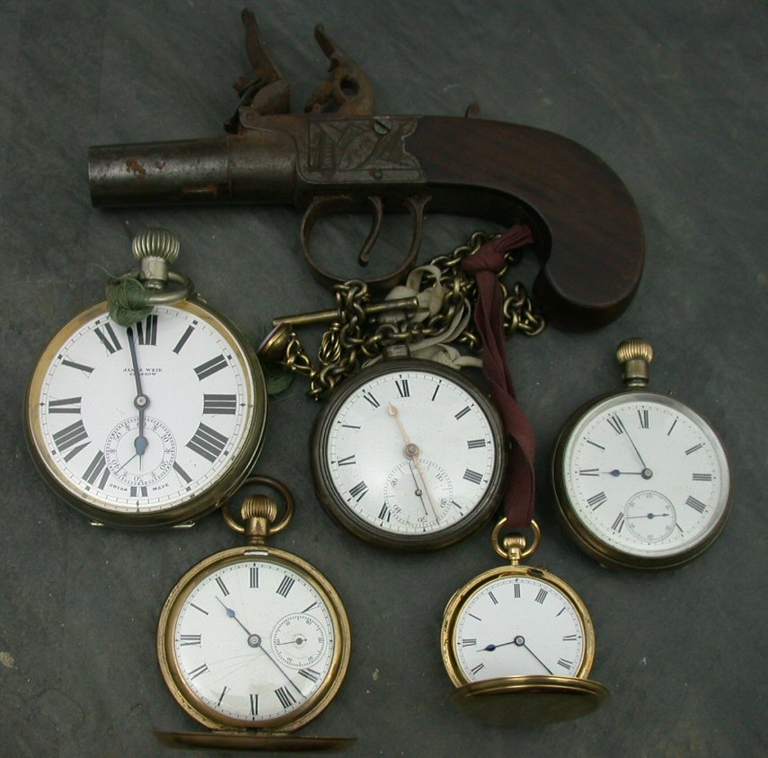 An 18ct gold keyless wind pocket watch,