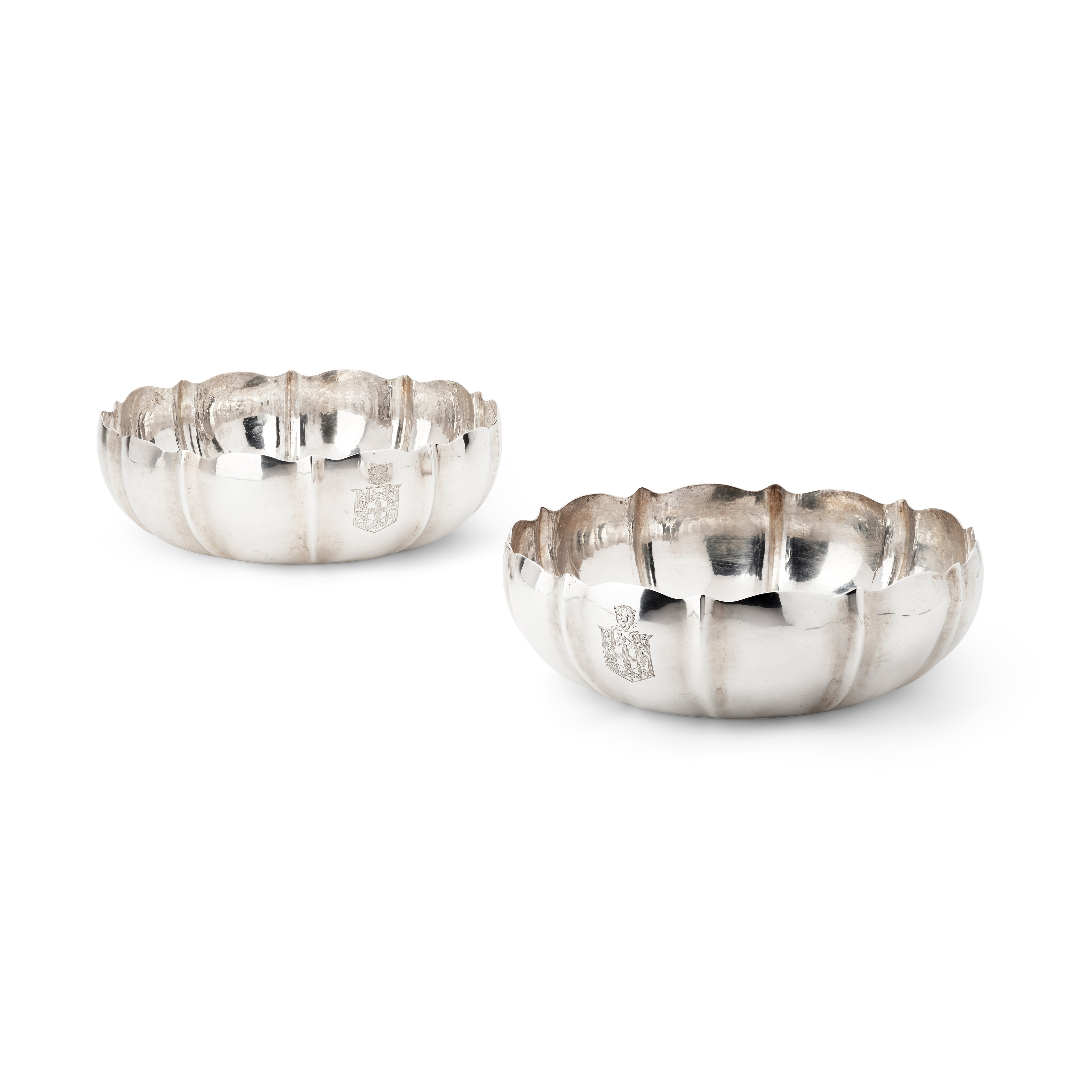 A PAIR OF 1920s FLUTED BOWLS