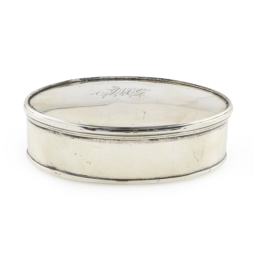 A GEORGE III SNUFF BOX