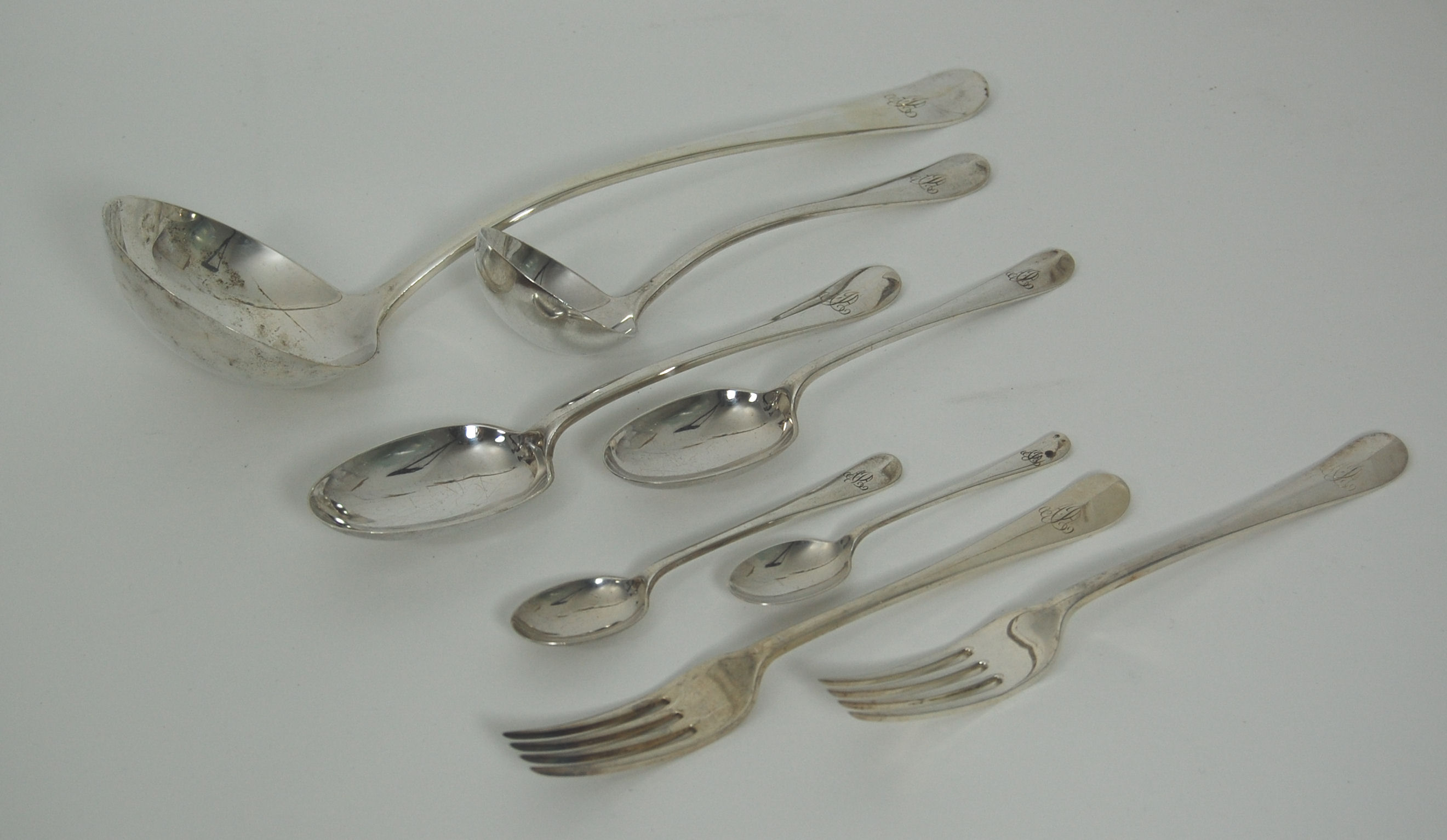 A large canteen of Hanoverian pattern flatware