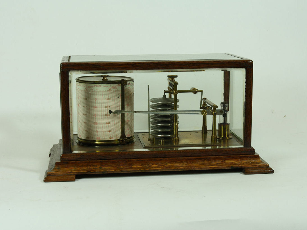 A late 19th/early 20th barograph by Lennie, Edinburgh