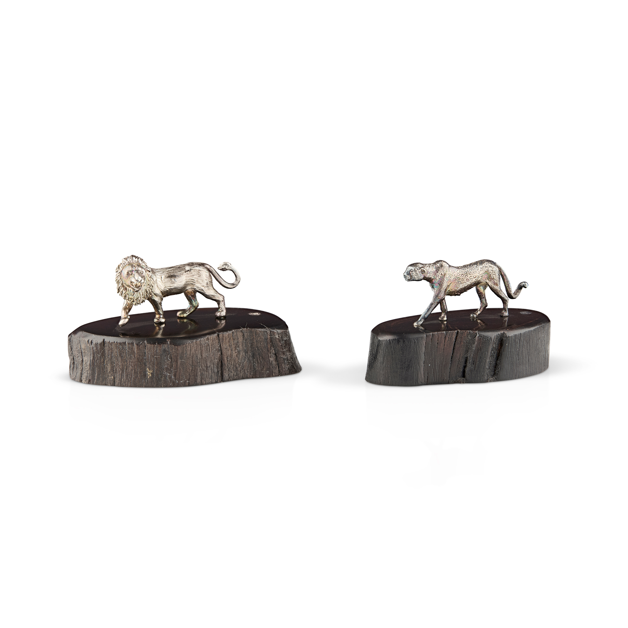 A SET OF TWO CONTEMPORARY LION AND CHEETAH SCULPTURES