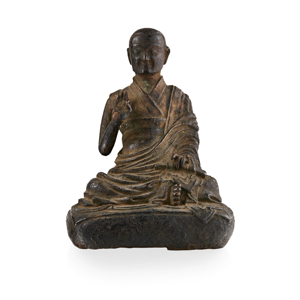 SMALL GILT LACQUER FIGURE OF A LAMA