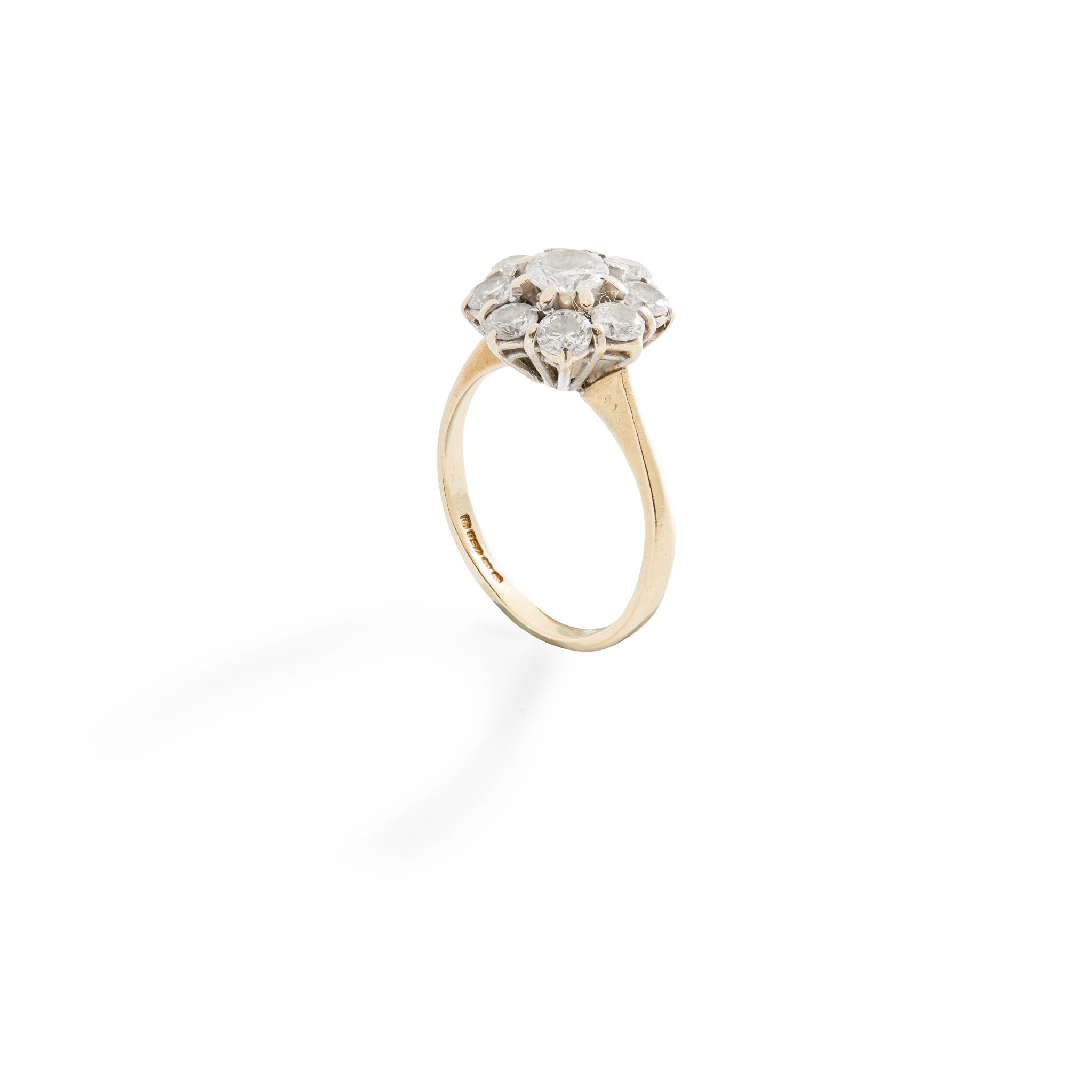 A diamond cluster ring