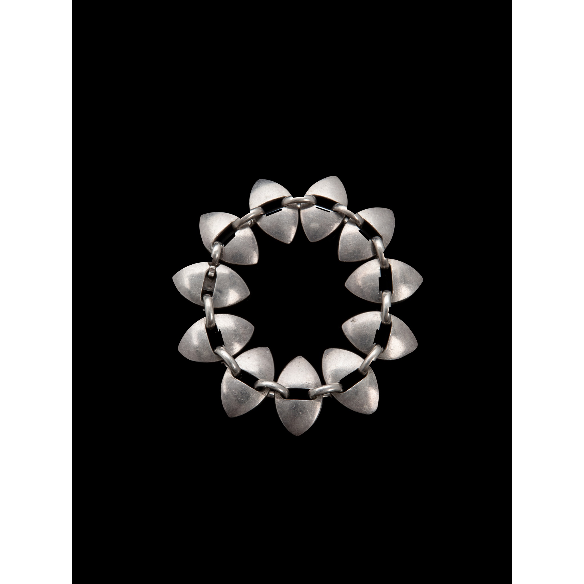 銀製ストレーナー 真珠母貝ハンドル・107g・中古品 Past auction: Nanna Ditzel (Danish 1923-2005) for Georg Jensen