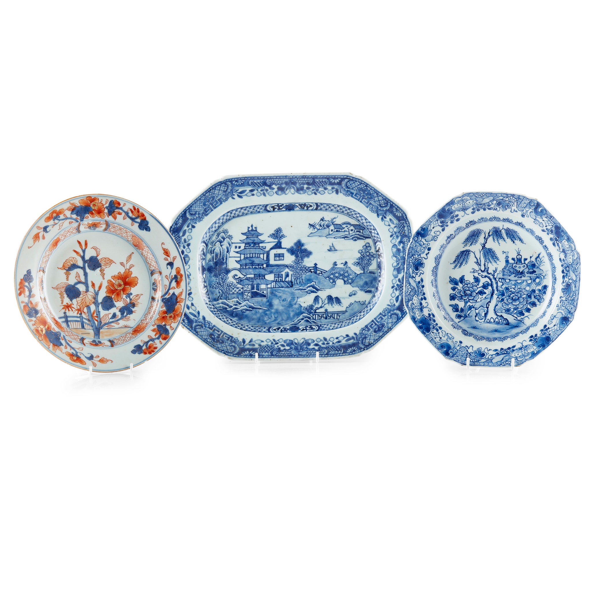 COLLECTION OF THREE PORCELAIN WARES