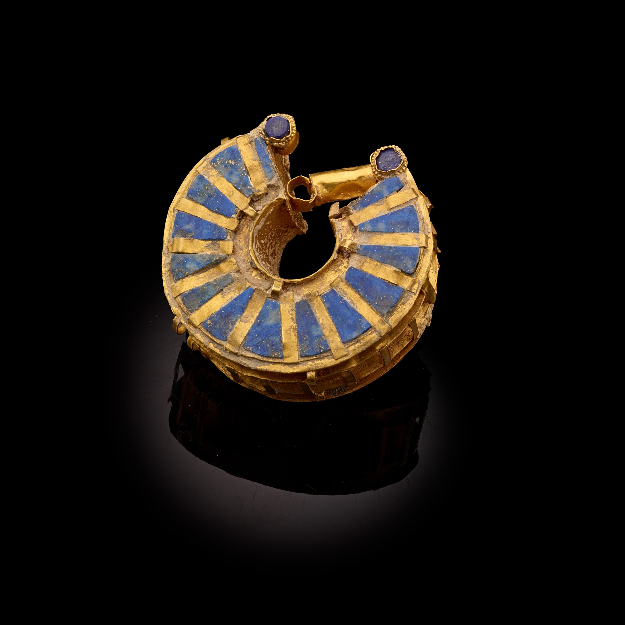 PERSIAN ACHAEMENID GOLD EARRING