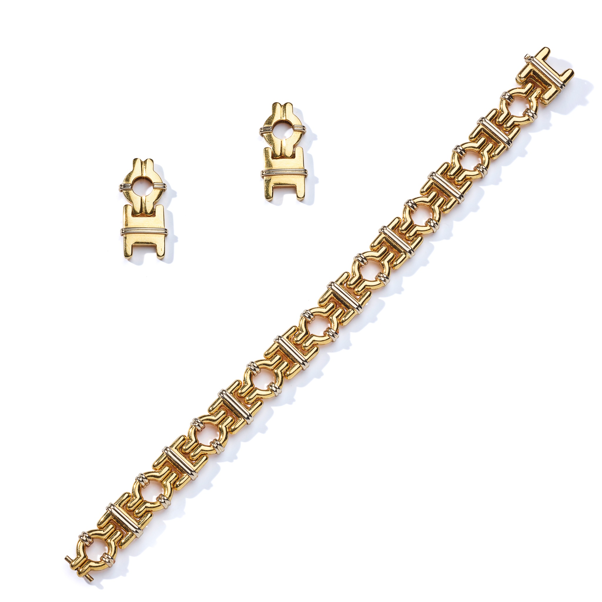 Kria: A fancy-link bracelet and earrings