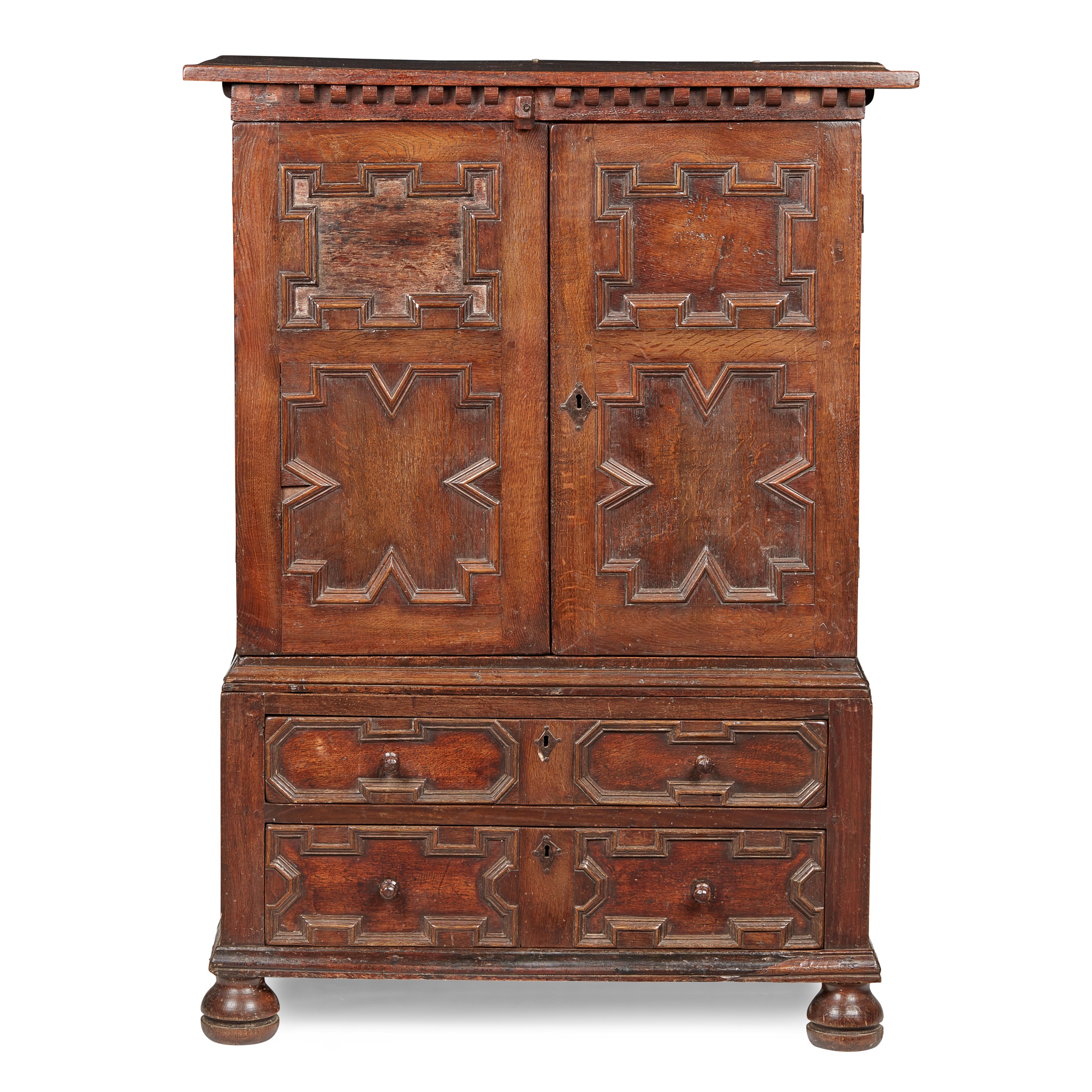 OAK PANEL CHEST-ON-CHEST