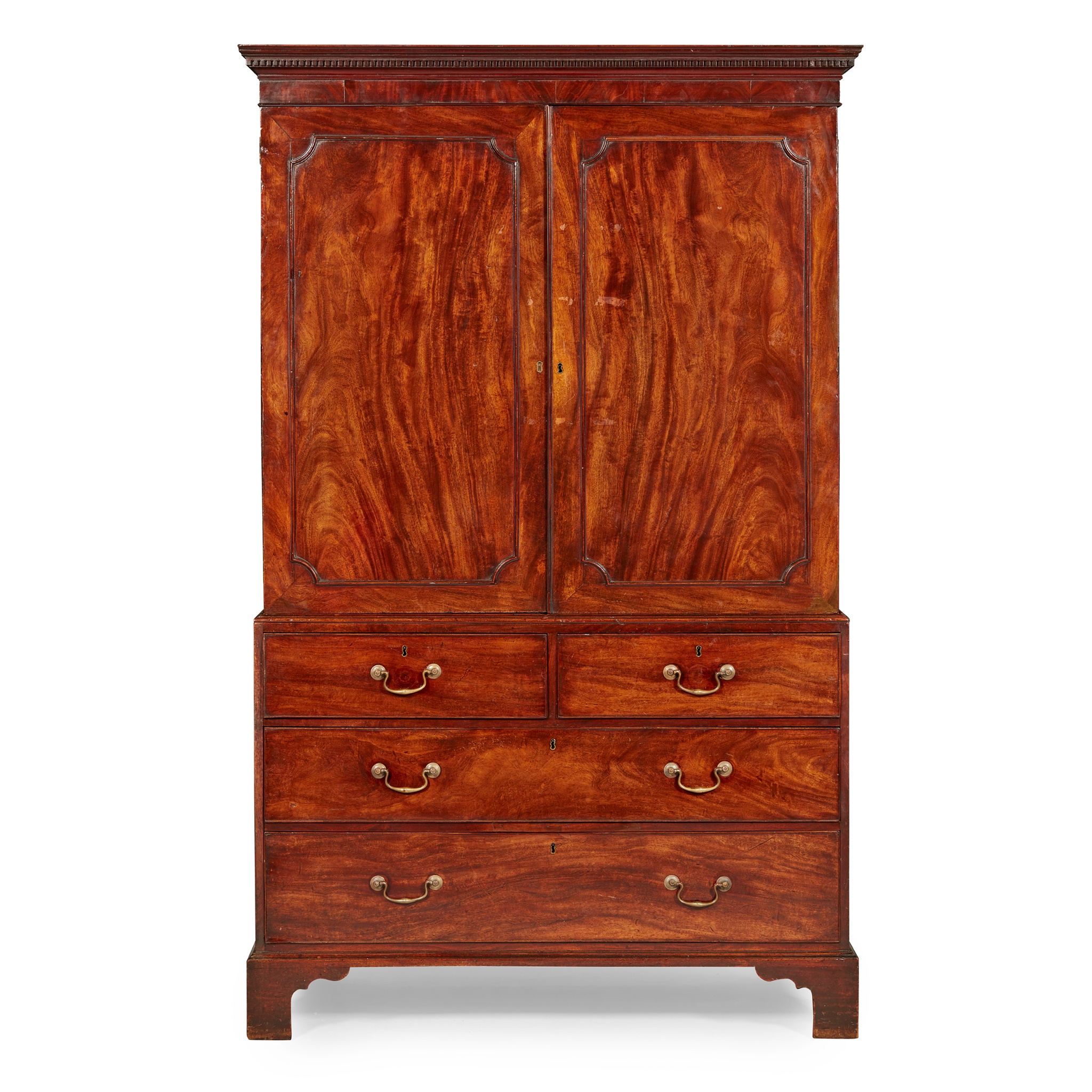 GEORGE III MAHOGANY LINEN PRESS