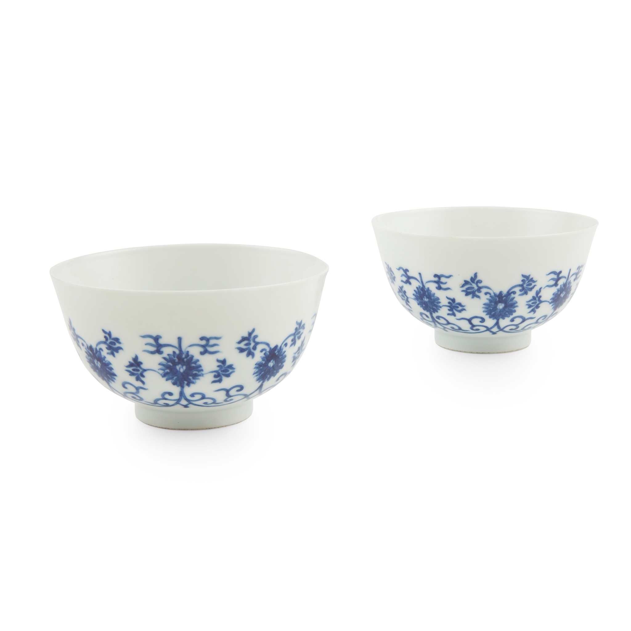 PAIR OF BLUE AND WHITE CUPS
