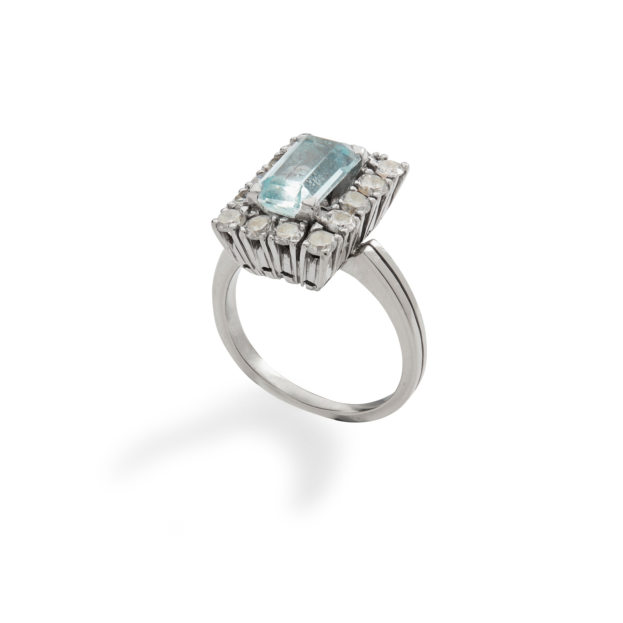An aquamarine and diamond cluster ring