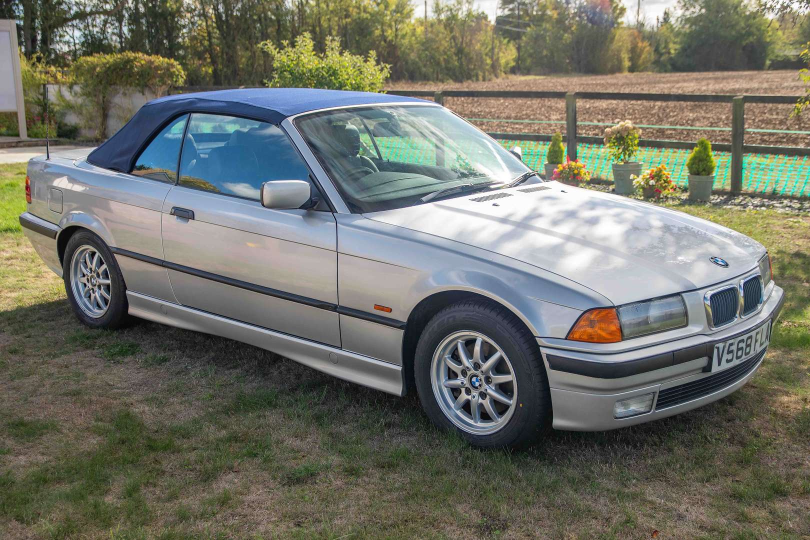 1999 BMW 323i Convertible (E36)