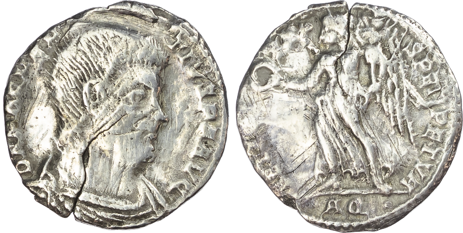 Magnentius (AD 350-353) AR Siliqua, Aquileia, 2.72g.