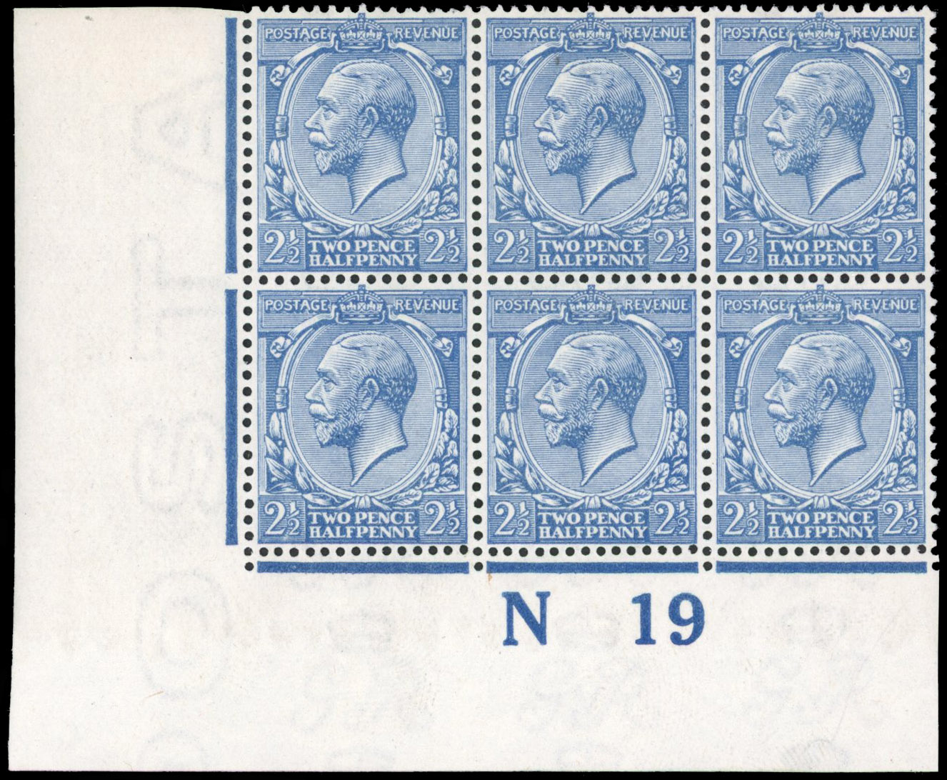 GB  1912-24 Royal Cypher 2½d pale dull blue, mint large part o.g. (five stamps unmounted) control N19 block of six