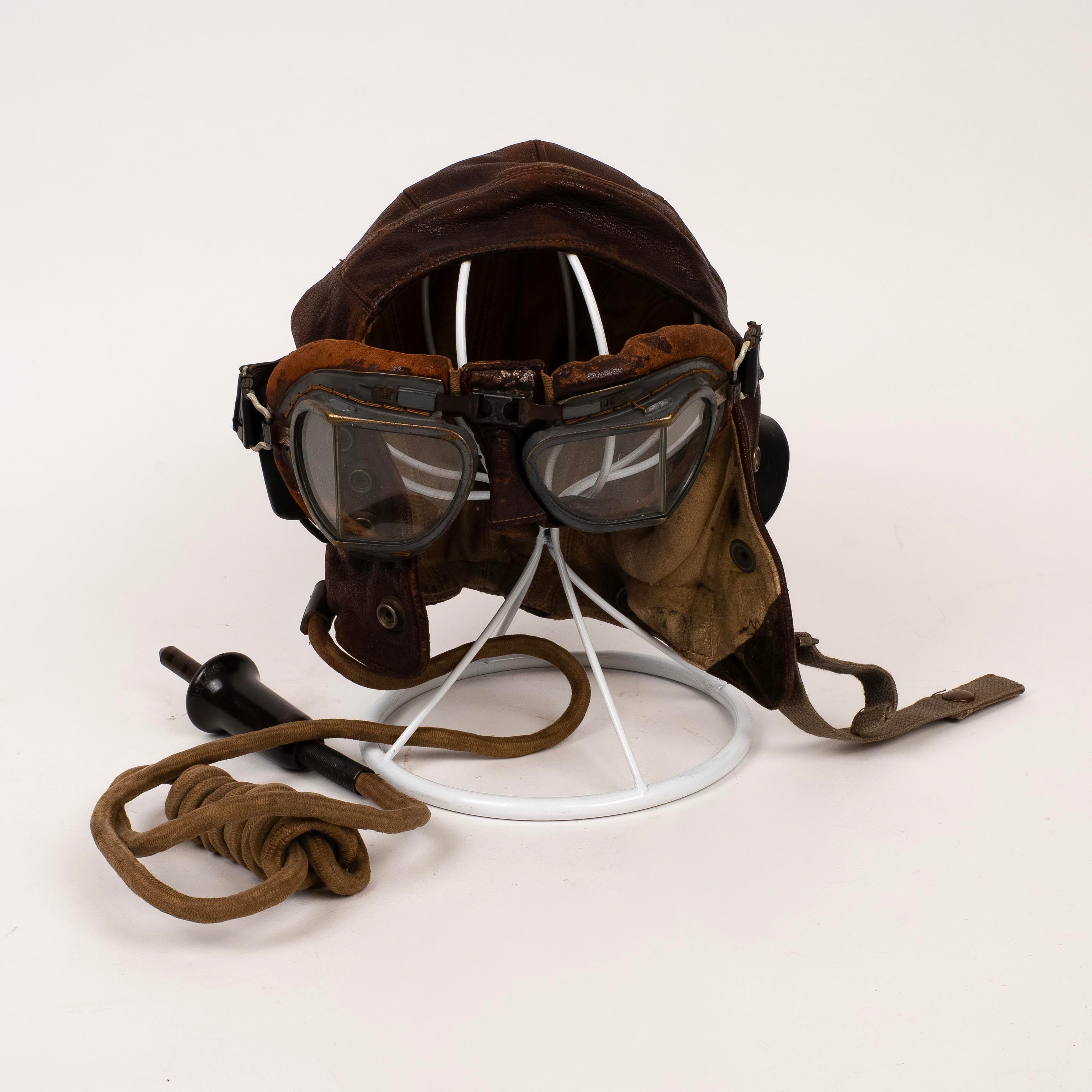 WWII RAF C-Type Flying Helmet, with wiring loom and MK VIII googles
