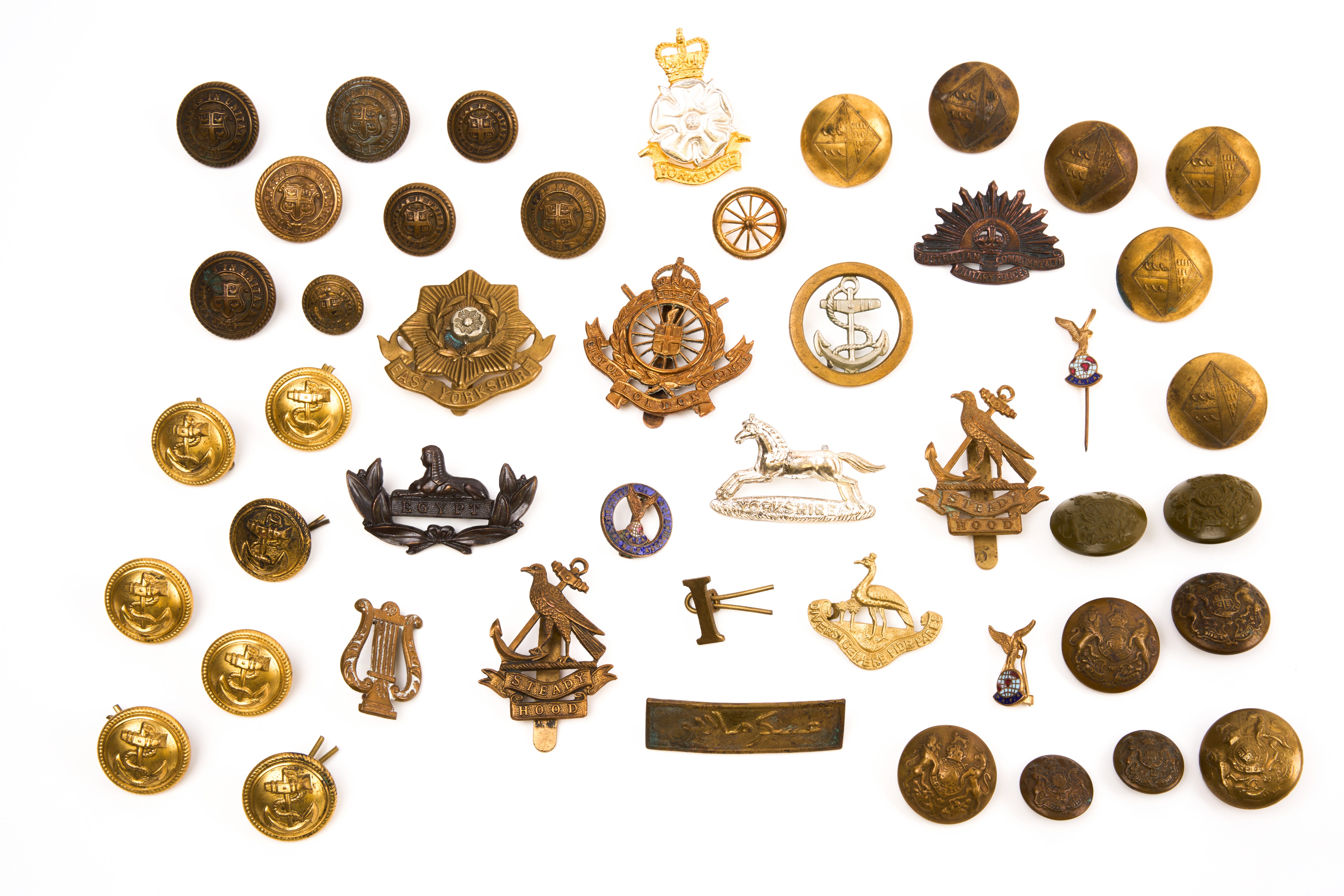 20 British and Commonwealth cap badges, loose in envelope