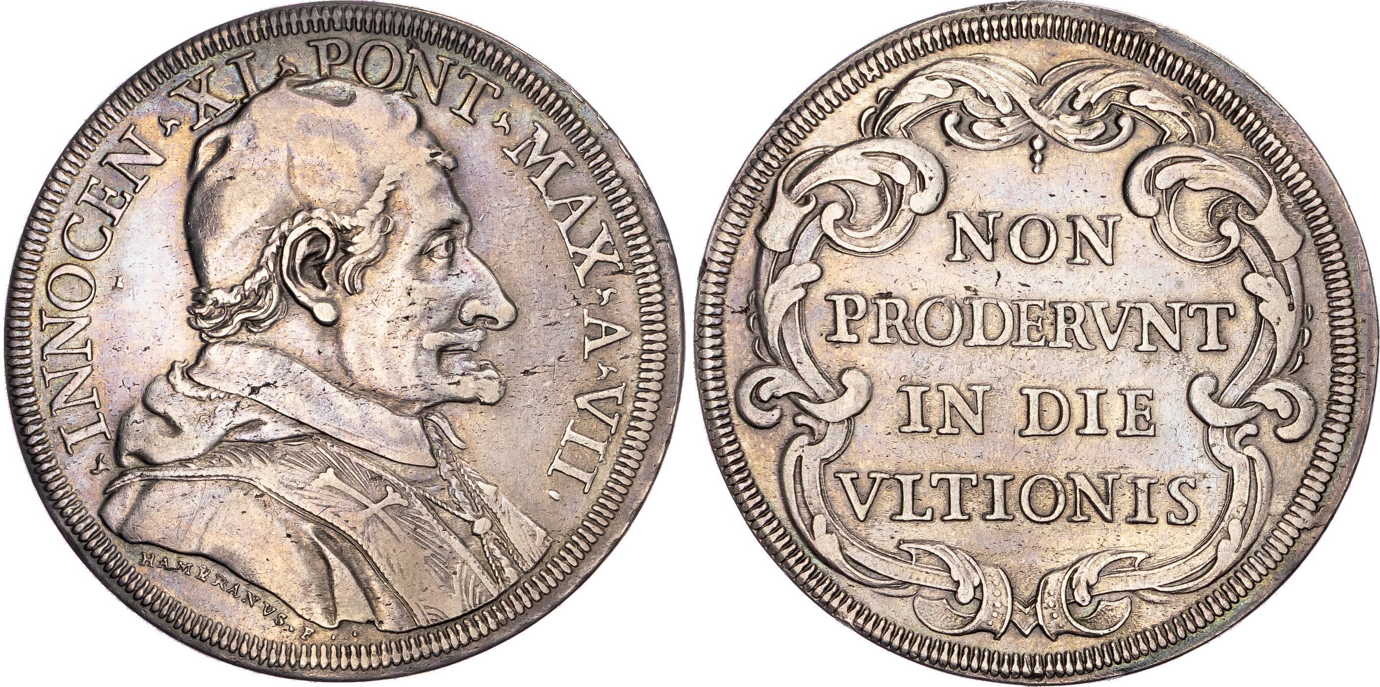 Italy, Papal States, Innocent XI (1676-1689), silver Piastra