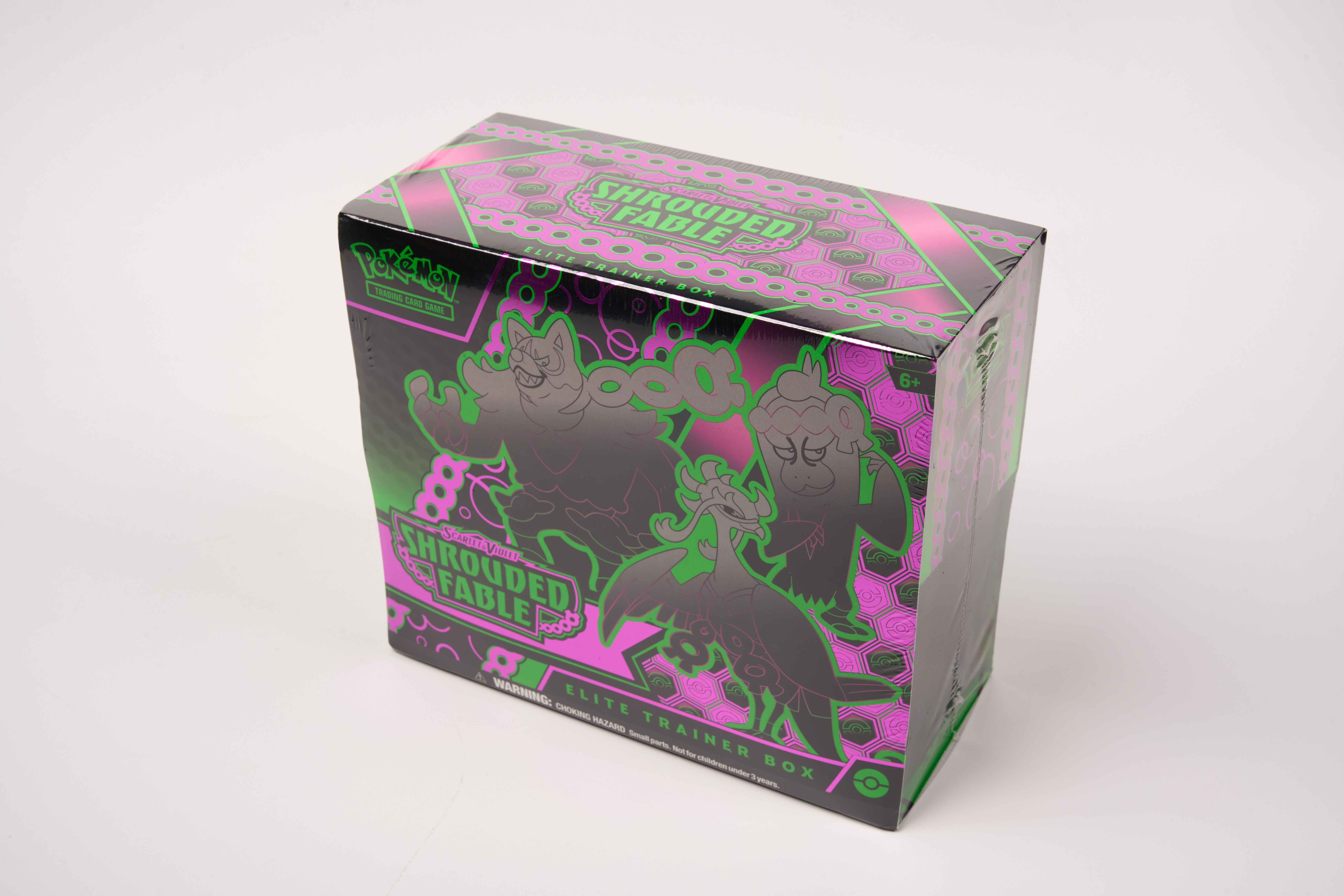 <p>Shrouded Fable Elite Trainer Box Sealed </p>
