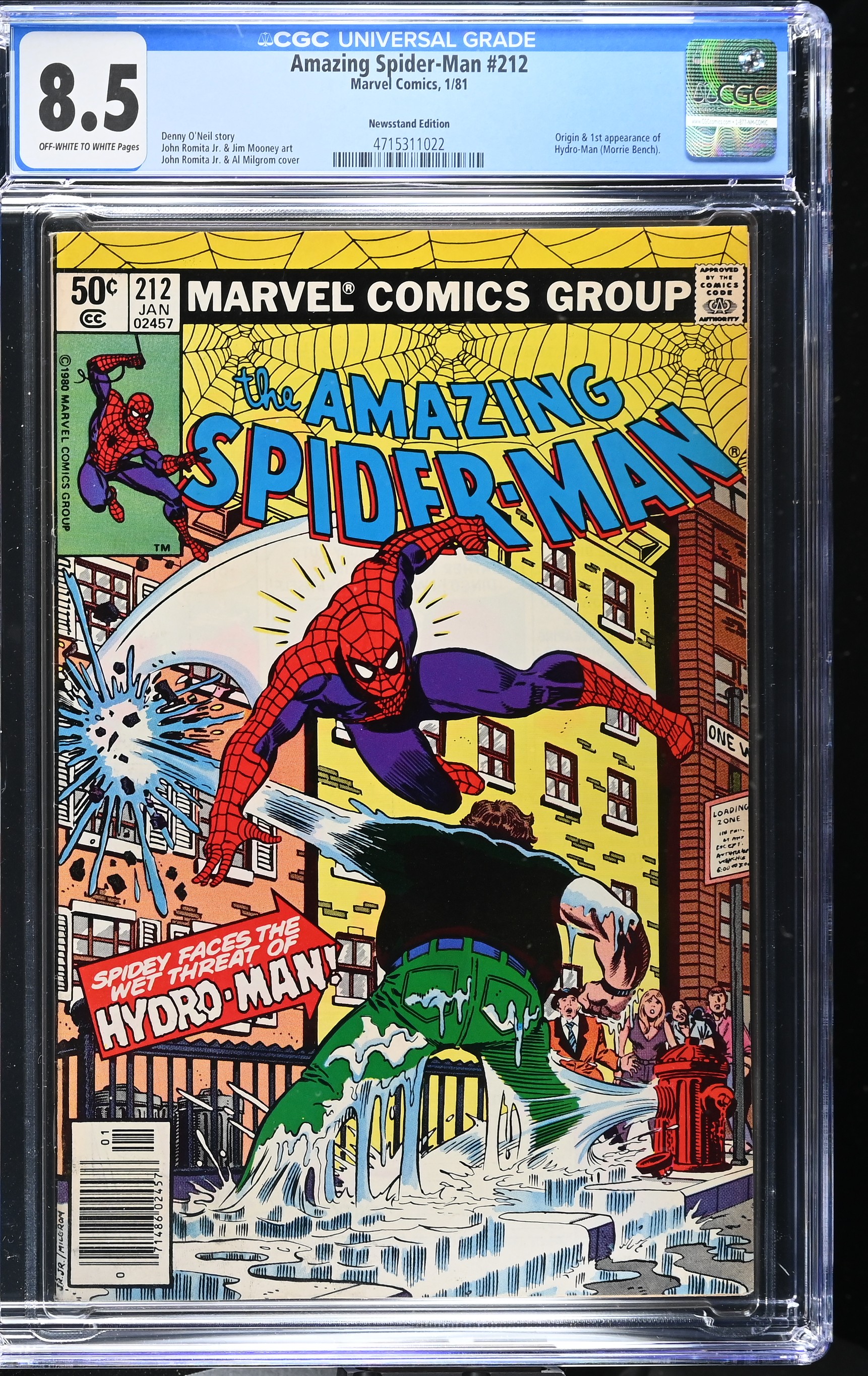 Amazing Spider-Man #212 CGC 8.5 1st Appearance of Hydro-Man Newsstand Edition (Marvel Comics, 1981) Off-White to White Pages