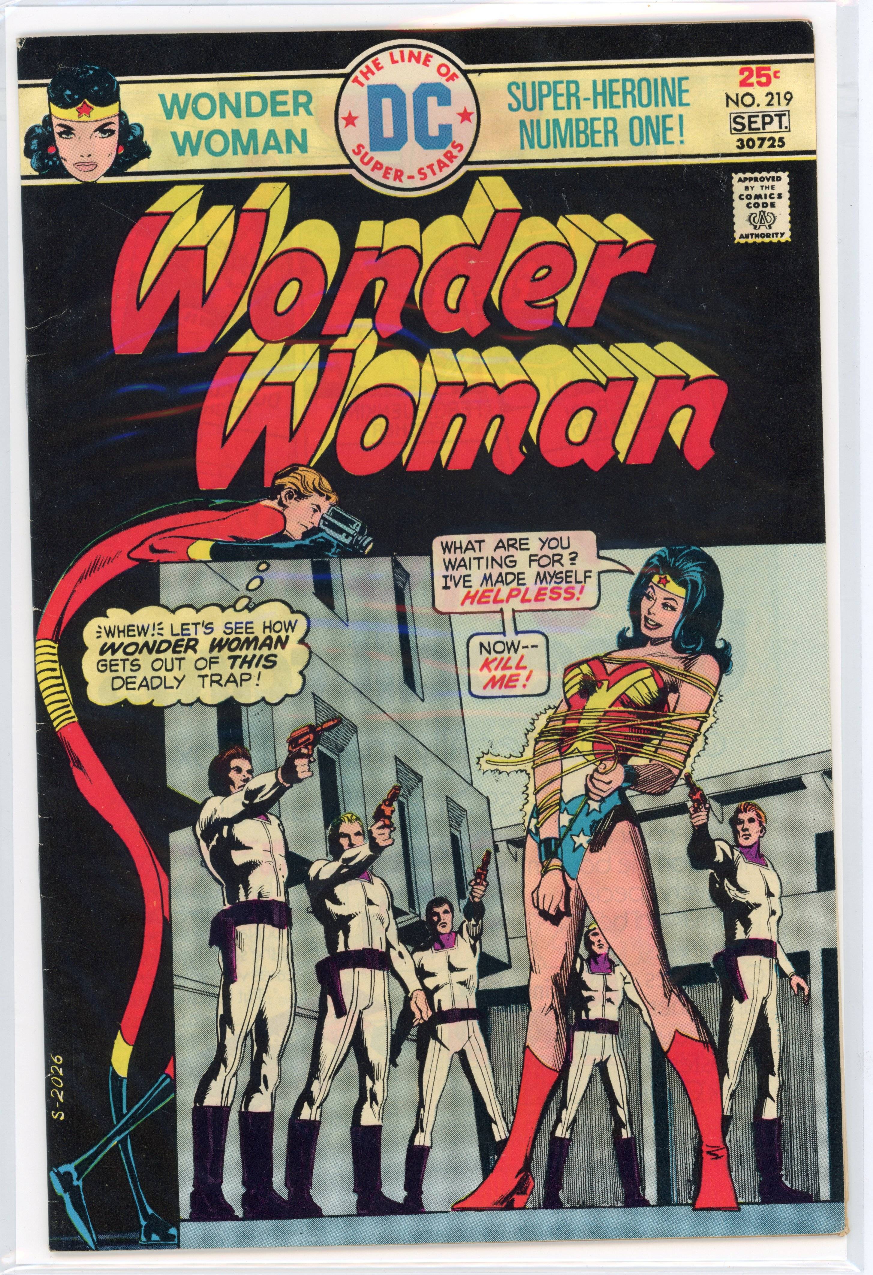 Wonder Woman #219 (DC Comics, 1975)