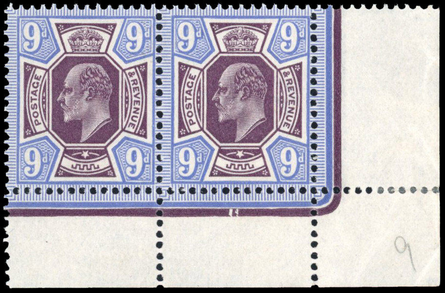 GB SG 307a 1913 9d deep plum & blue pair mint