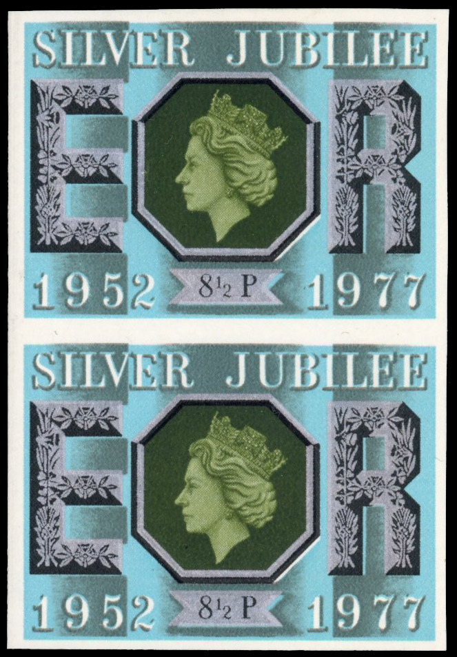 GB 1977 Silver Jubilee 8½p imperf vertical pair U/M SG 1033a 
