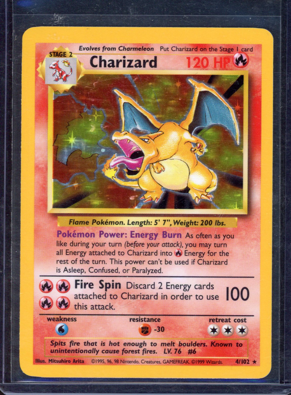Pokémon TCG - Charizard Holo #4/102 - Base Set Near Mint
