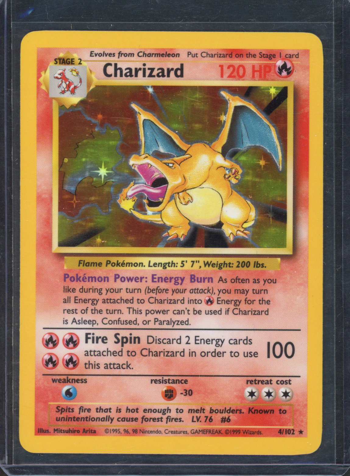 Pokémon TCG - Charizard Holo #4/102 - Base Set Near Mint