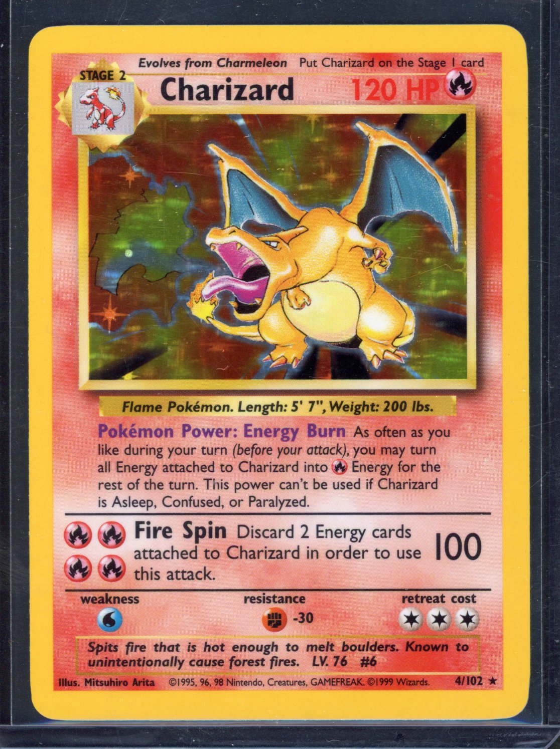 Pokémon TCG - Charizard Holo #4/102 - Base Set Near Mint