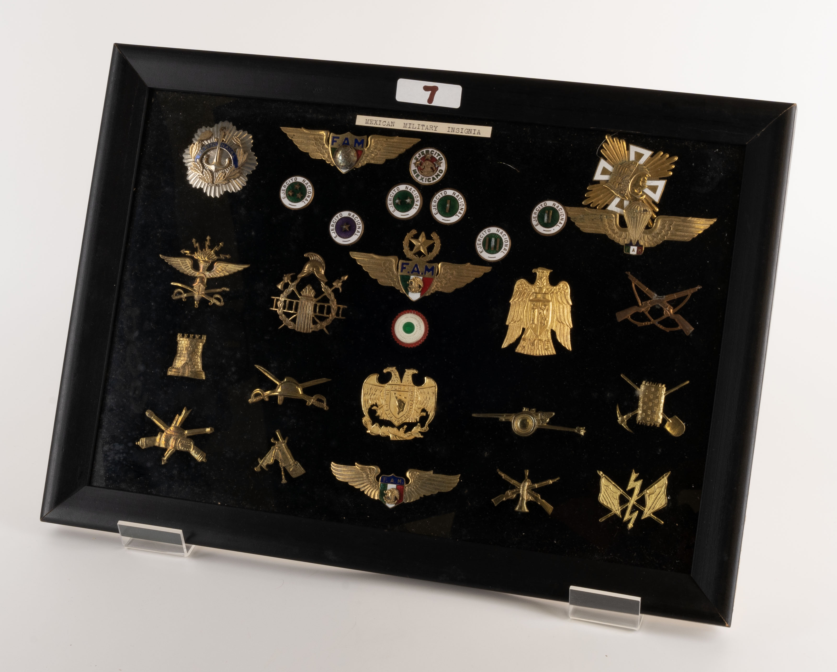 Badges - Mexican Military Badges, (27 items) 