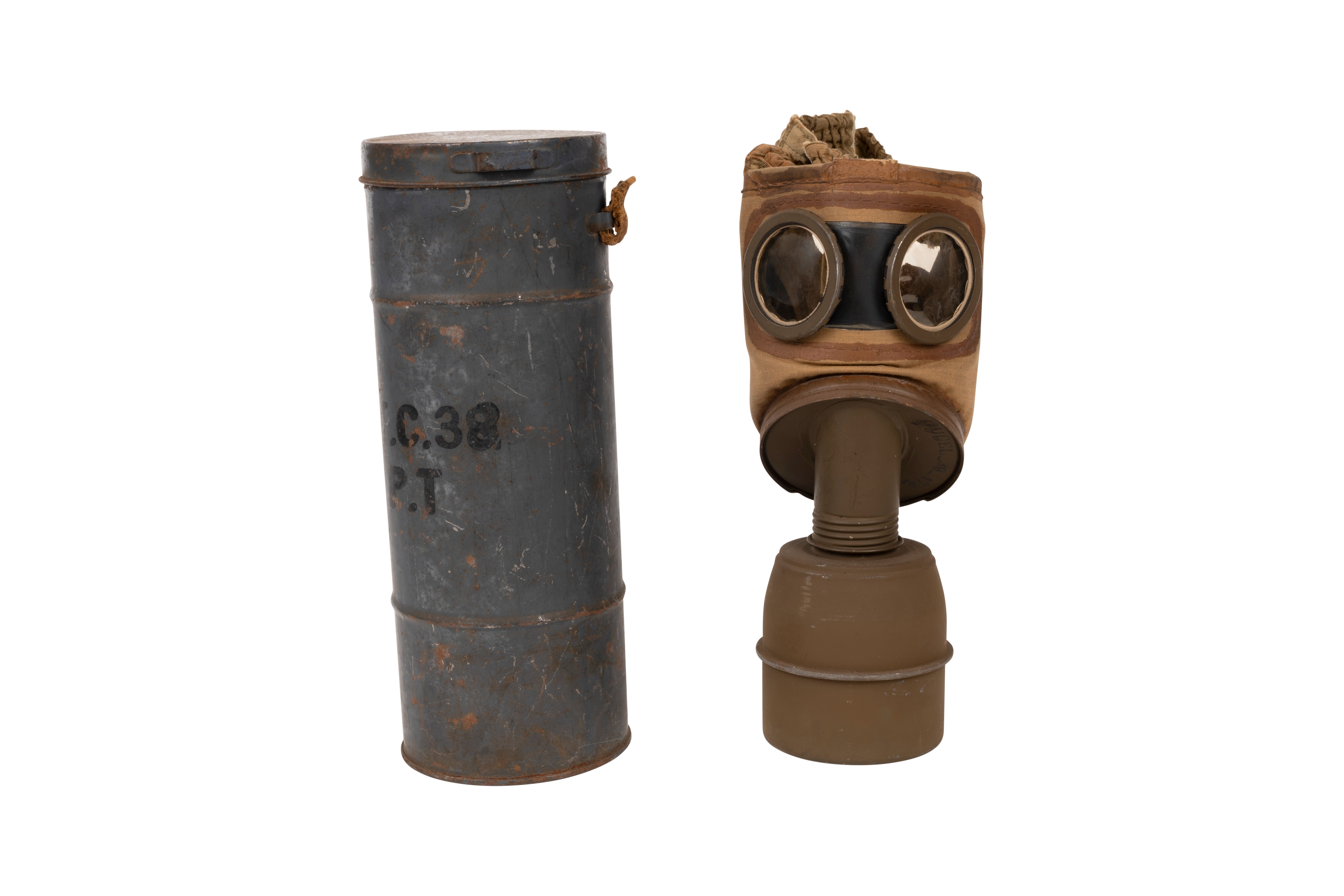 WW2 French TC 38 Gas Mask with Cannister