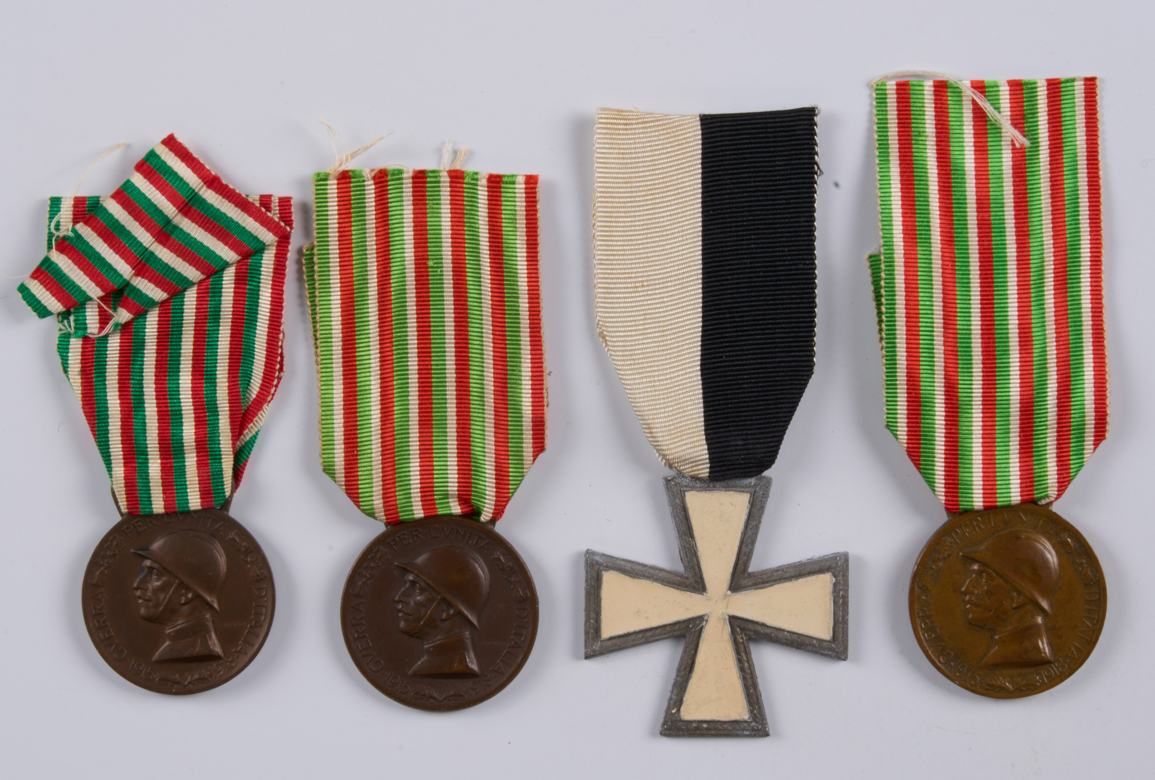 World Orders & Decorations - Italy